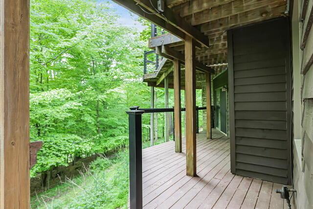 1640 Cardinal Hill Lane