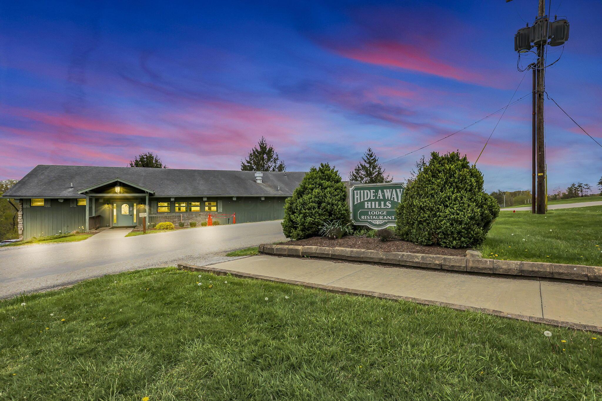 1640 Cardinal Hill Lane