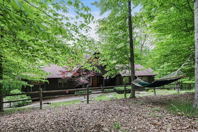 1640 Cardinal Hill Lane