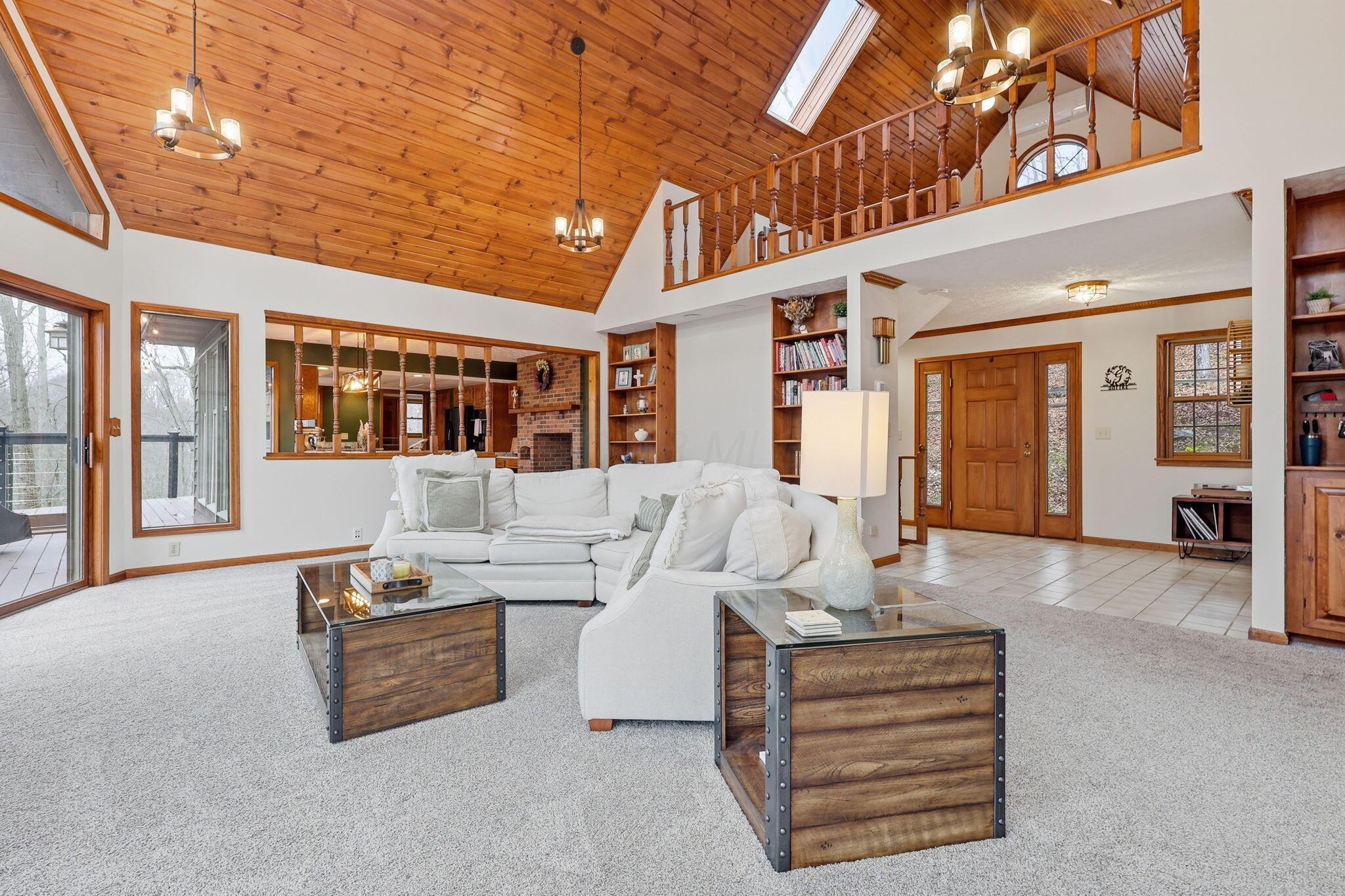1640 Cardinal Hill Lane