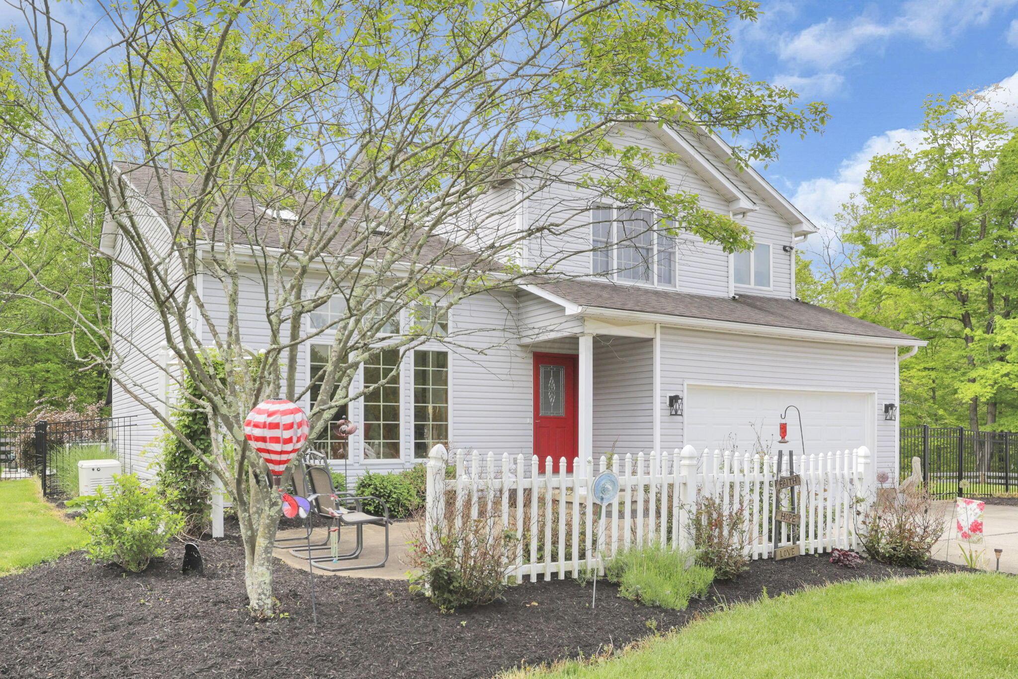 1368 Coonpath Road NW