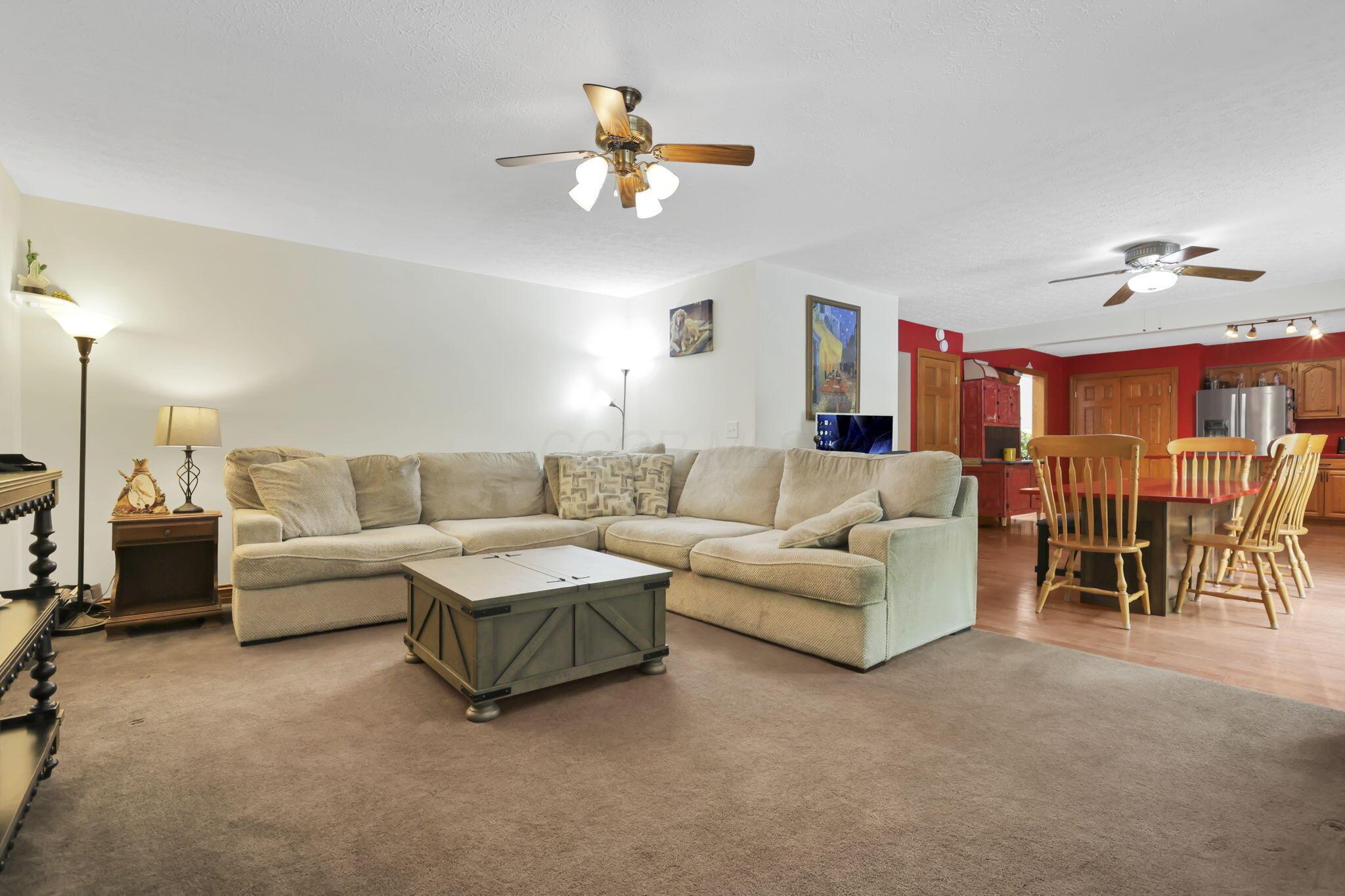 1368 Coonpath Road NW