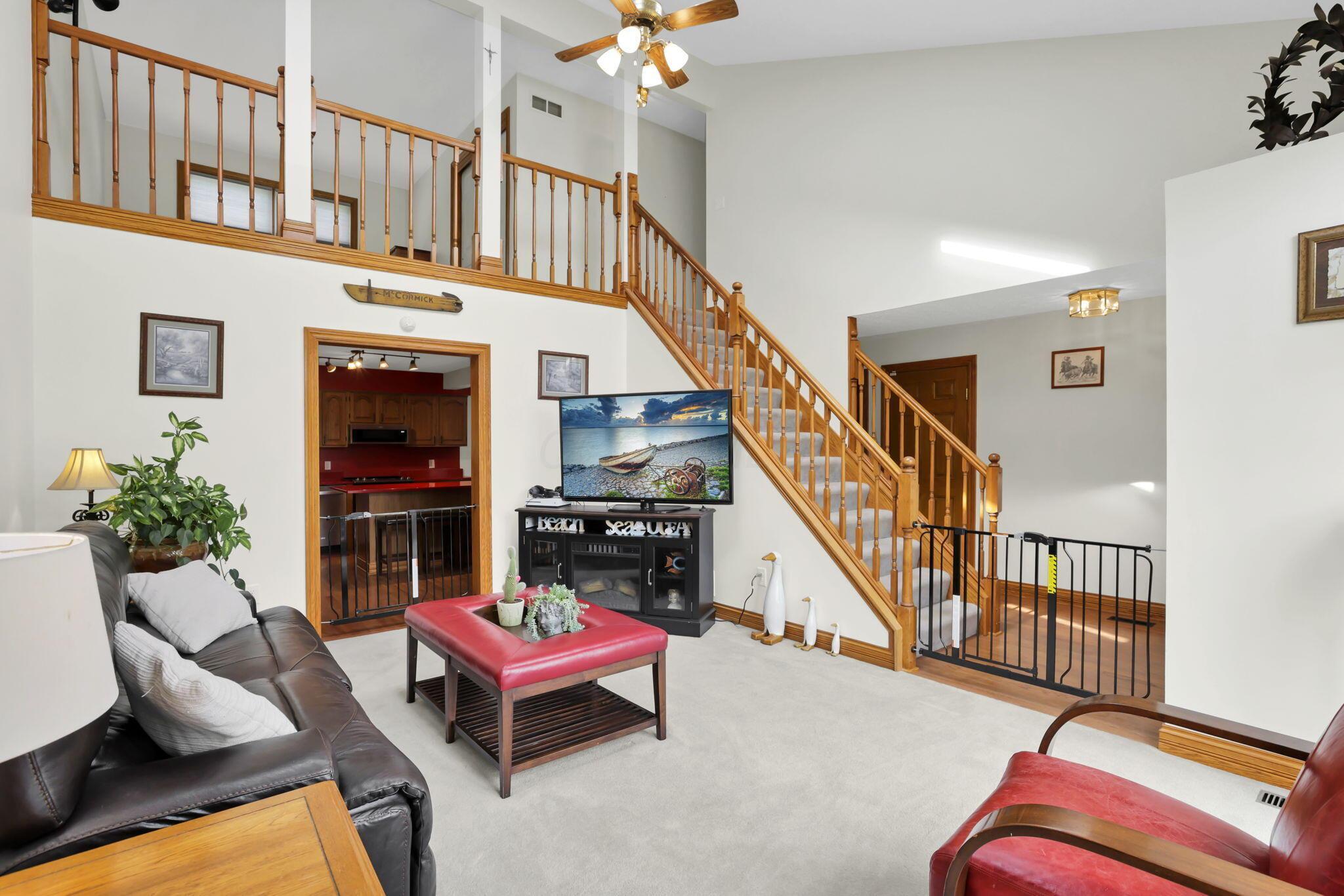 1368 Coonpath Road NW