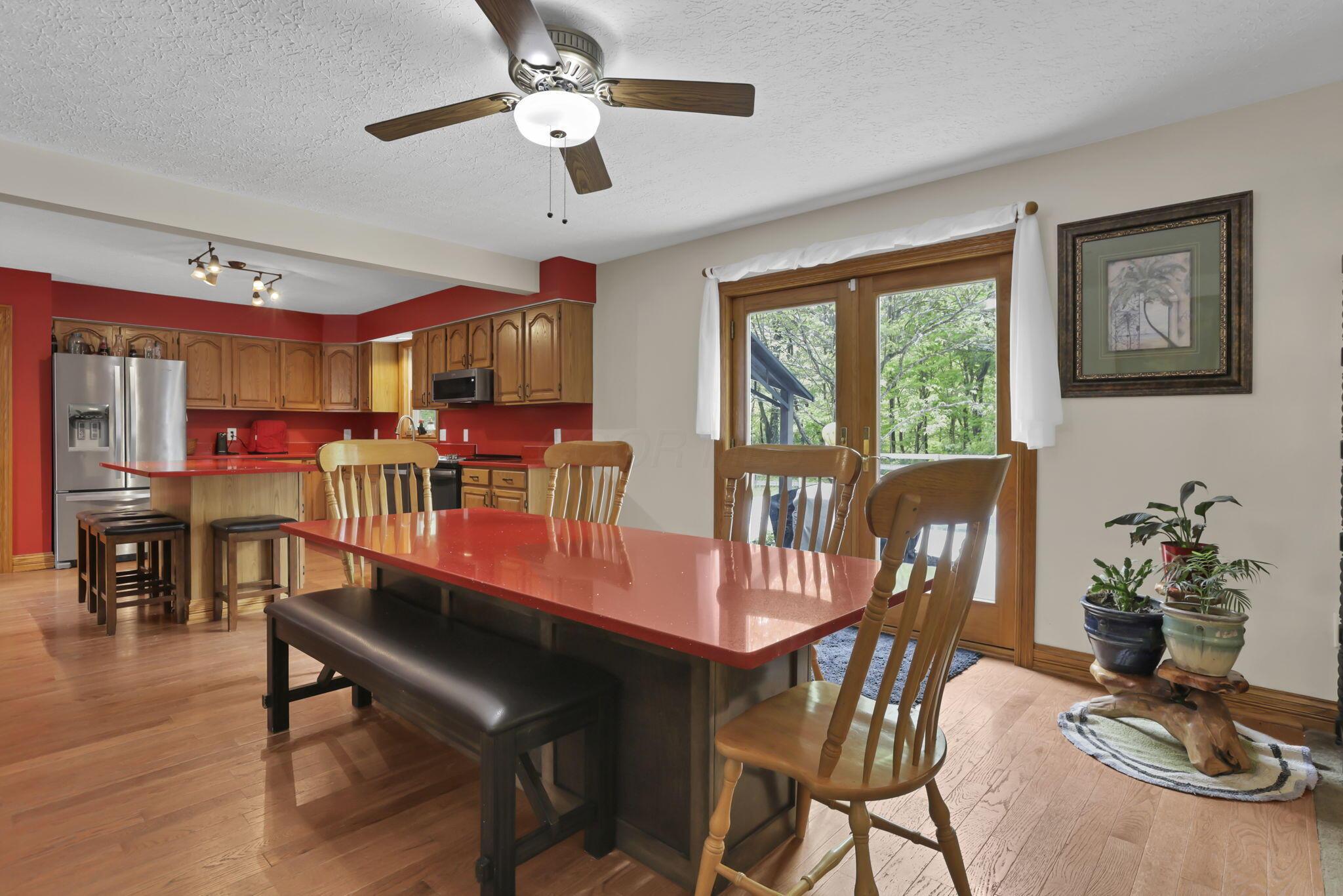 1368 Coonpath Road NW