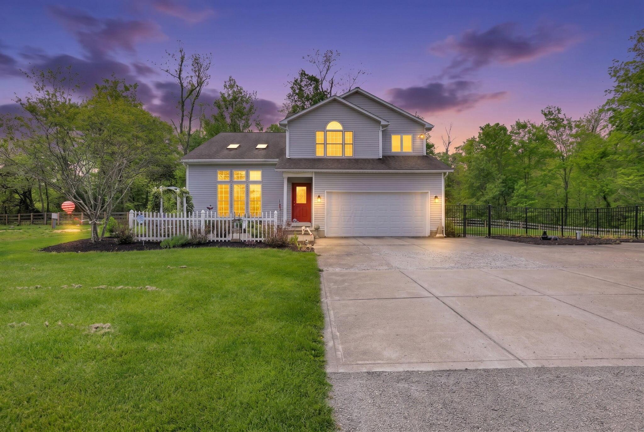 1368 Coonpath Road NW