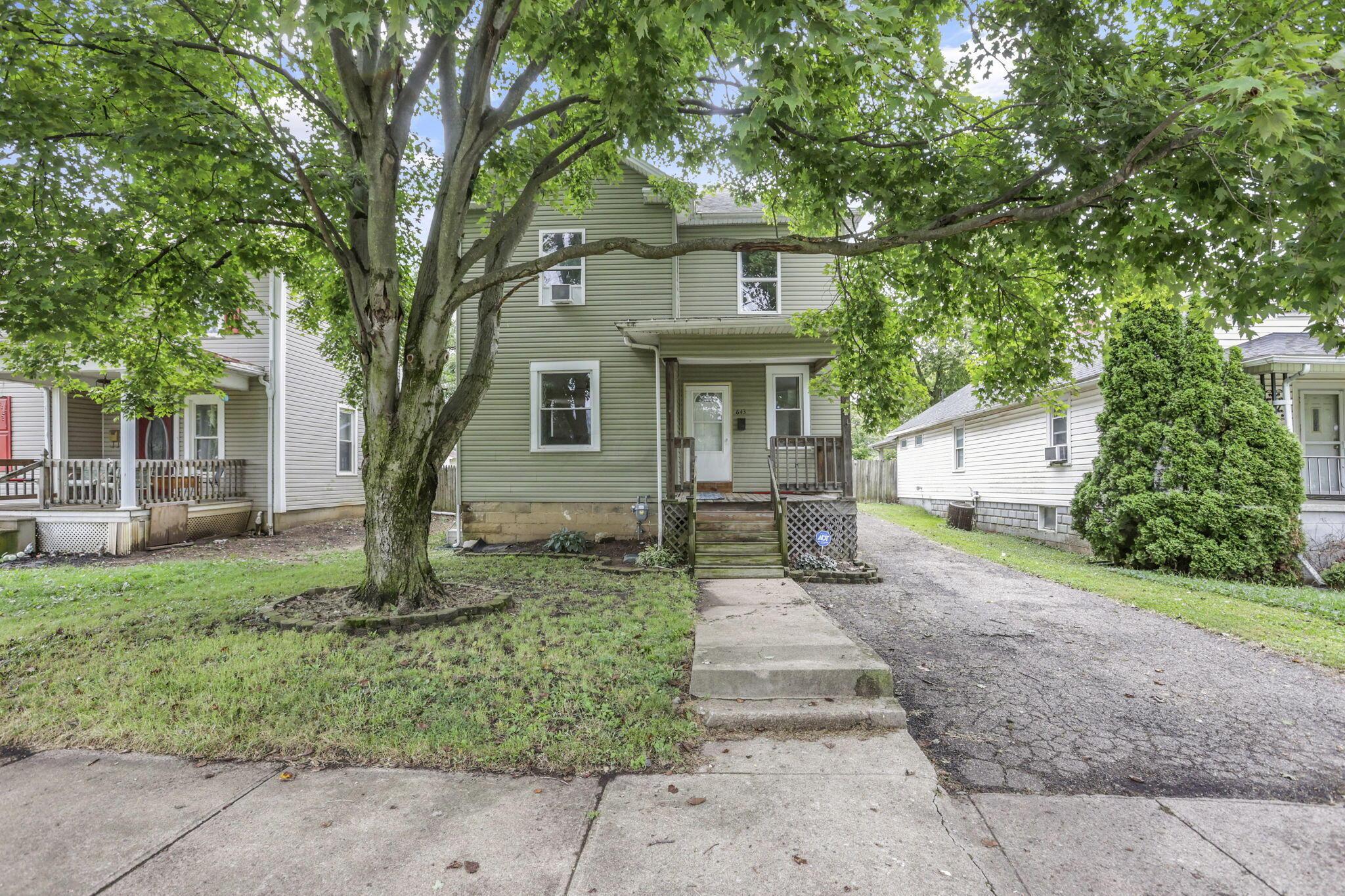 643 E Walnut Street