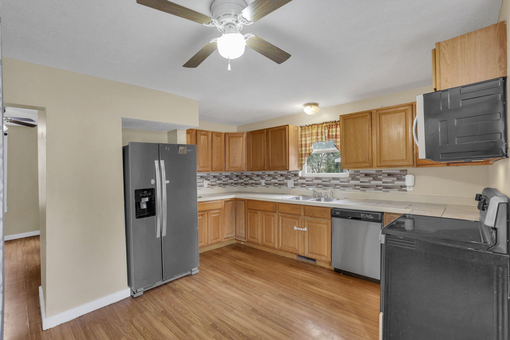 643 E Walnut Street