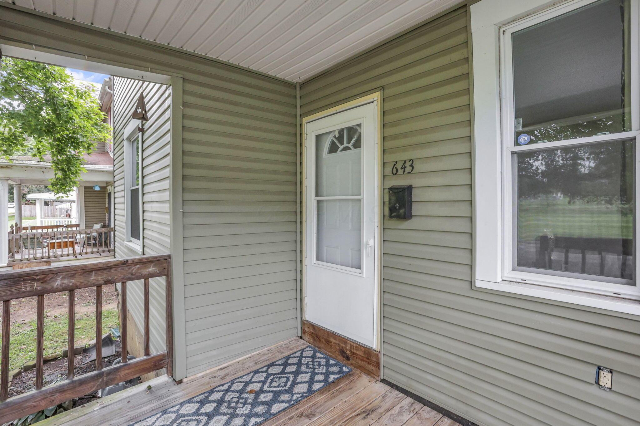 643 E Walnut Street