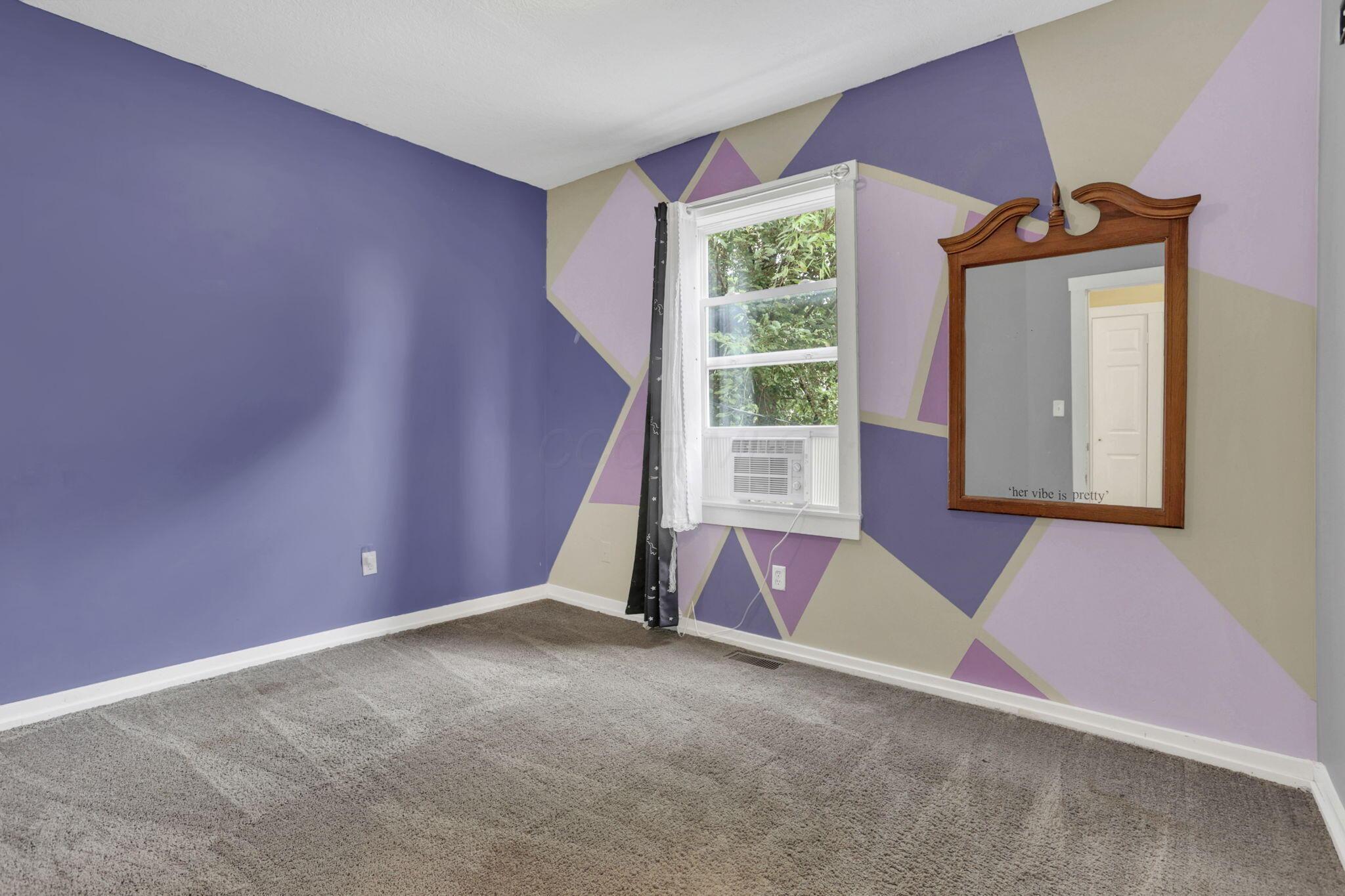 643 E Walnut Street