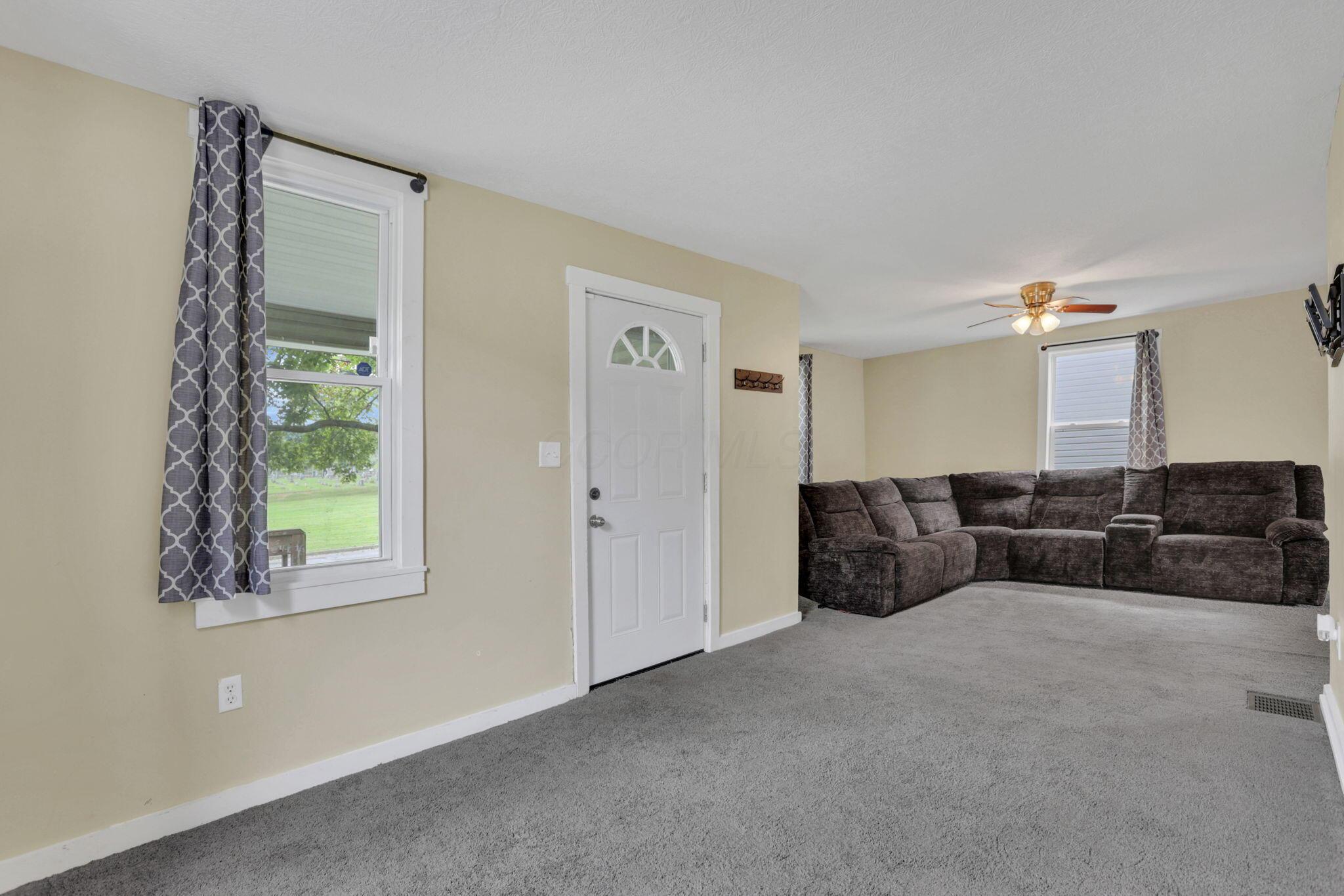 643 E Walnut Street