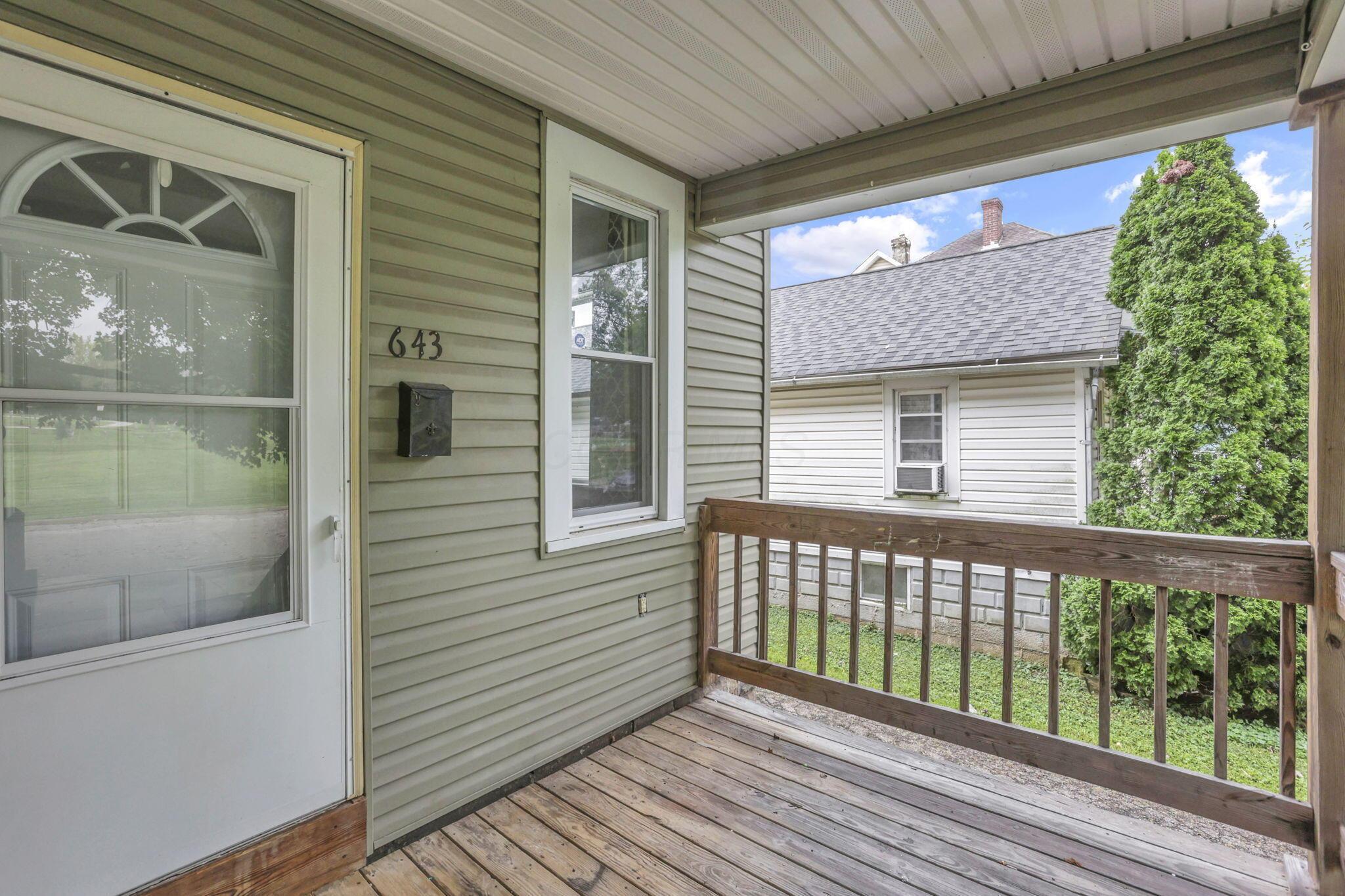 643 E Walnut Street