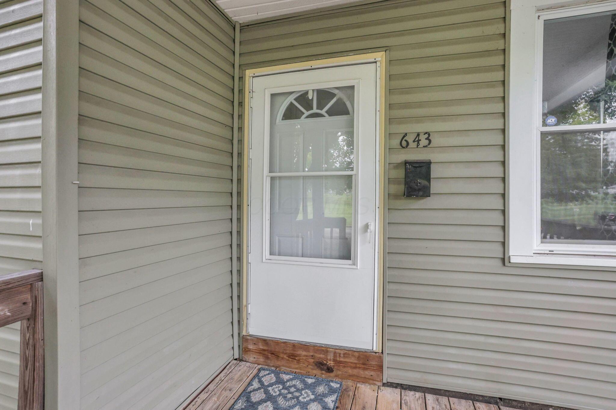 643 E Walnut Street