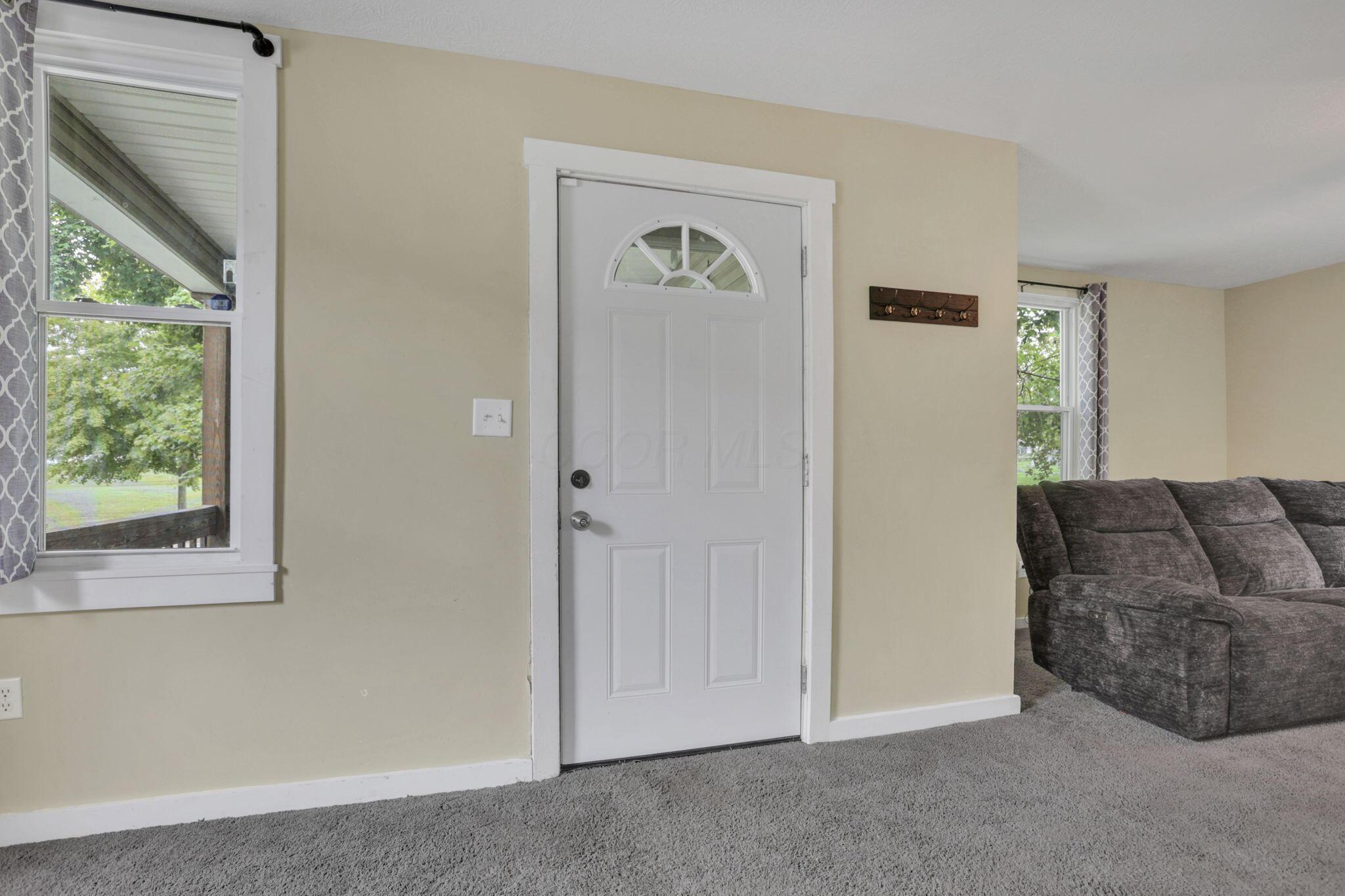 643 E Walnut Street