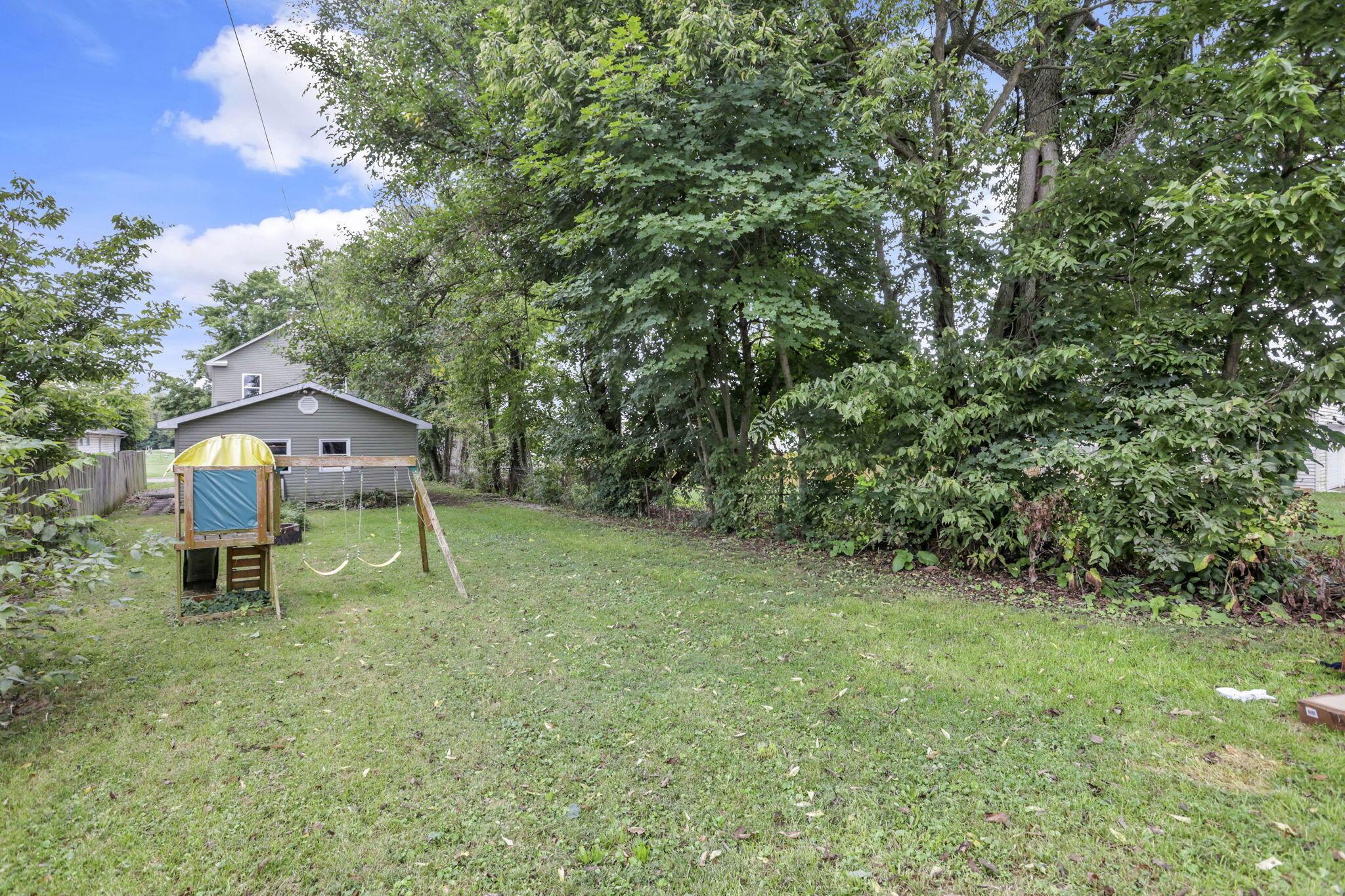 643 E Walnut Street