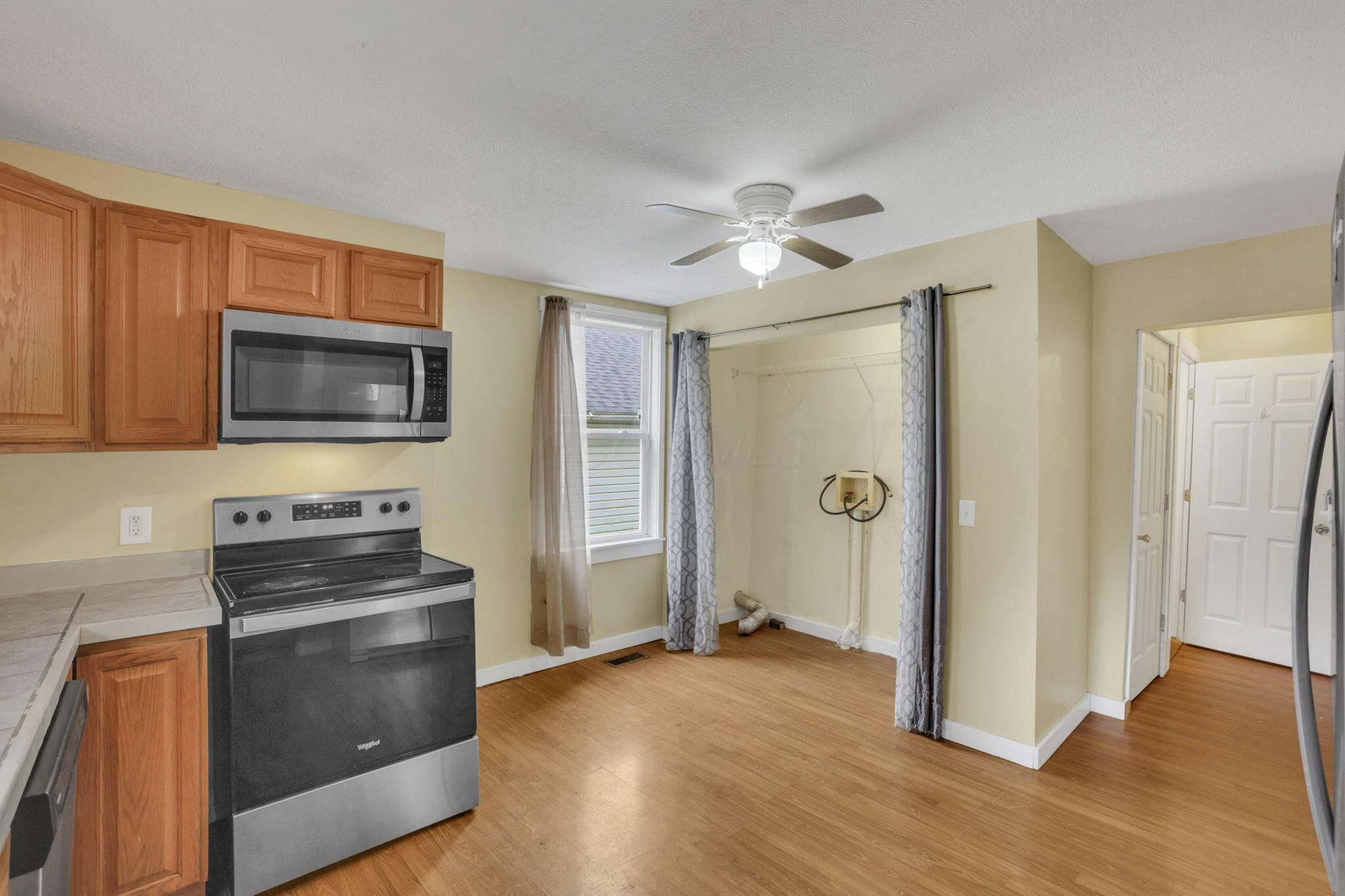 643 E Walnut Street