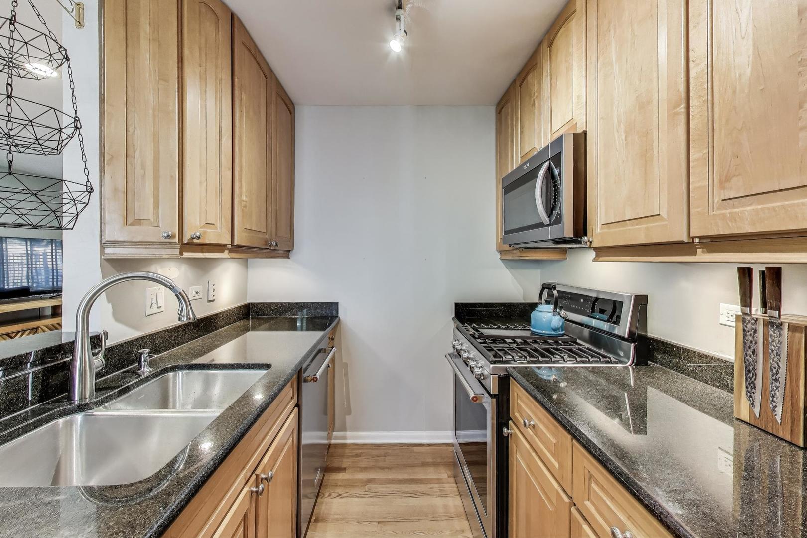 3900 N Fremont Street Unit: I