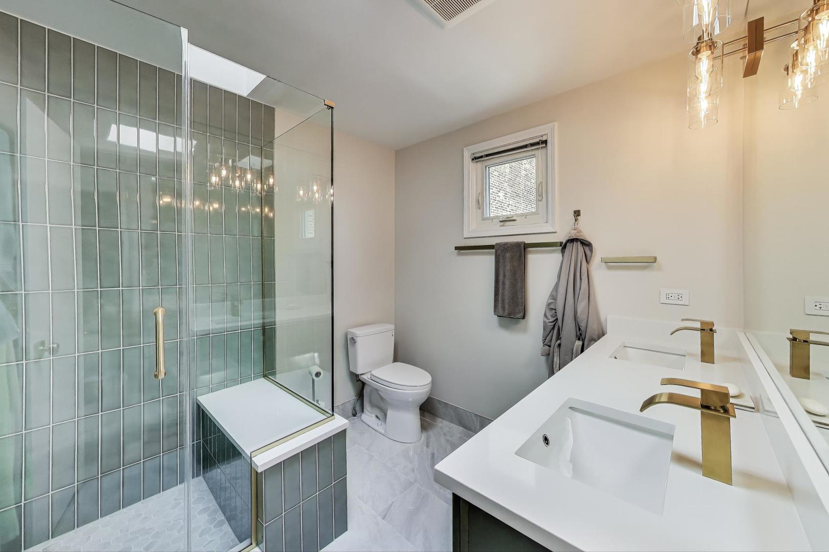 3900 N Fremont Street Unit: I