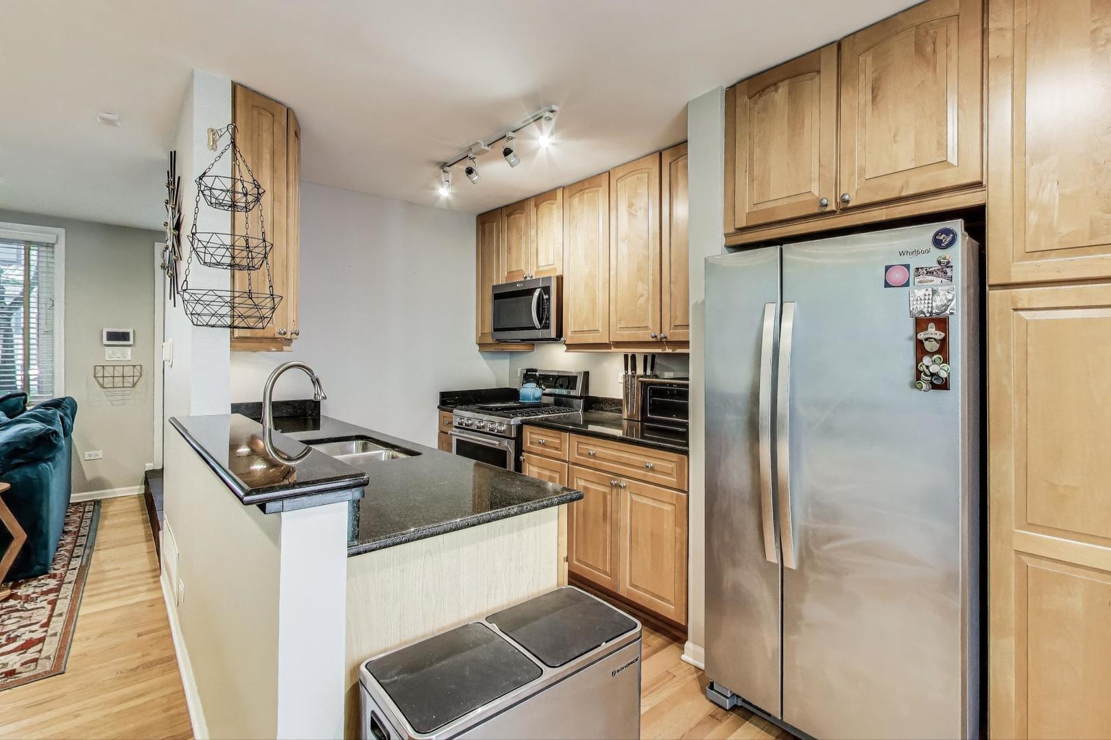 3900 N Fremont Street Unit: I