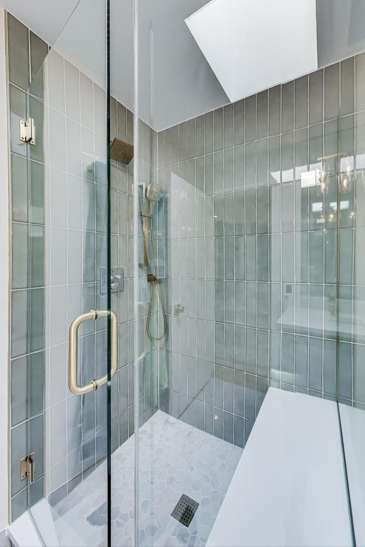 3900 N Fremont Street Unit: I