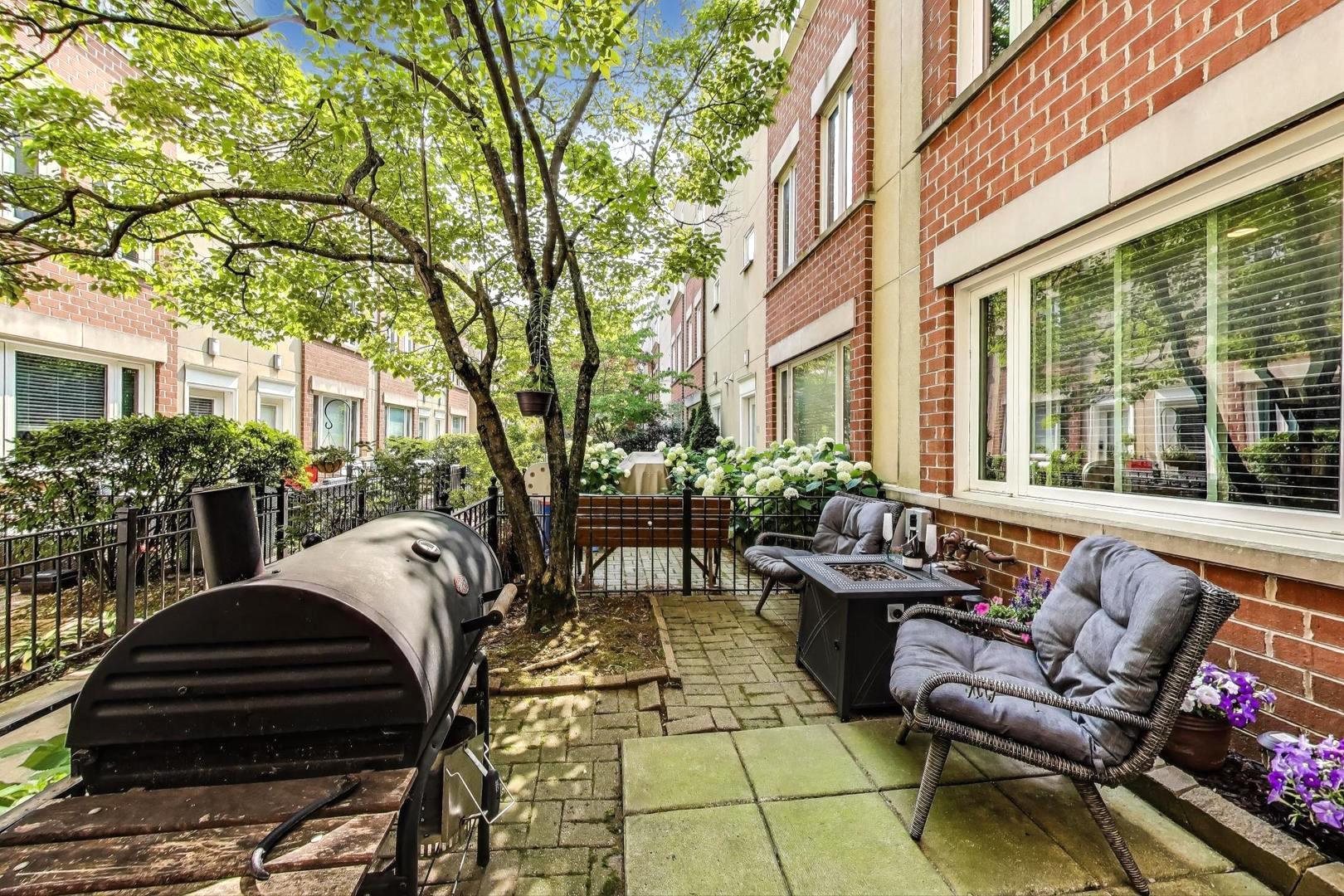 3900 N Fremont Street Unit: I
