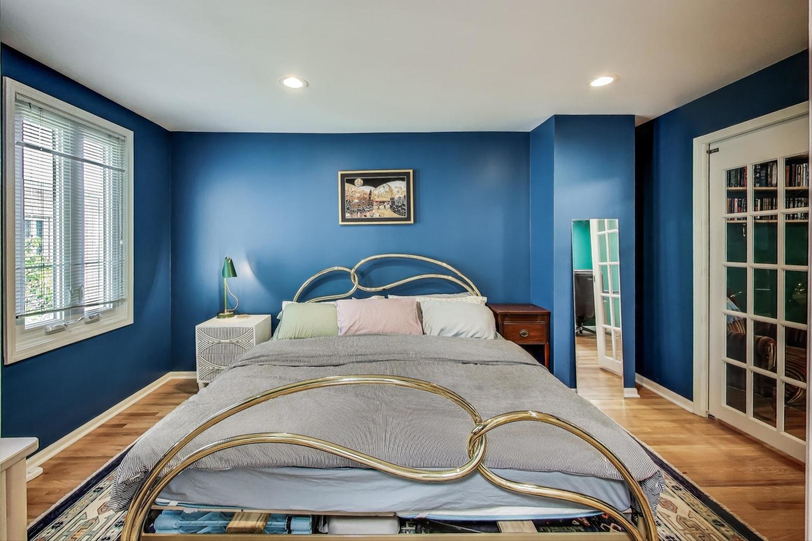 3900 N Fremont Street Unit: I