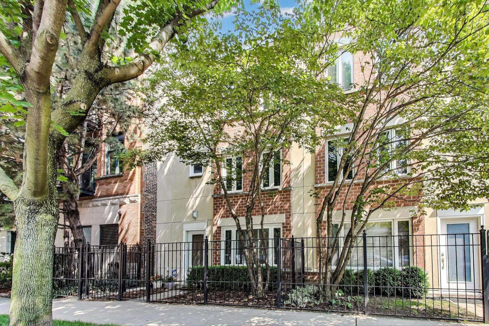 3900 N Fremont Street Unit: I