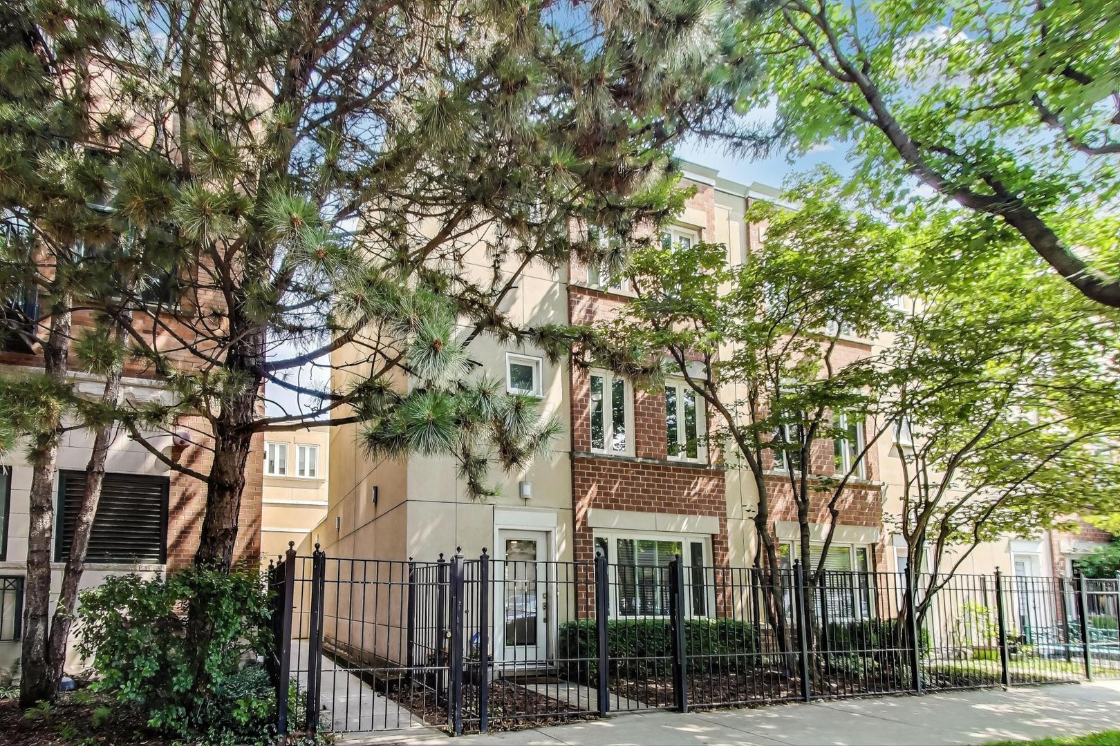 3900 N Fremont Street Unit: I