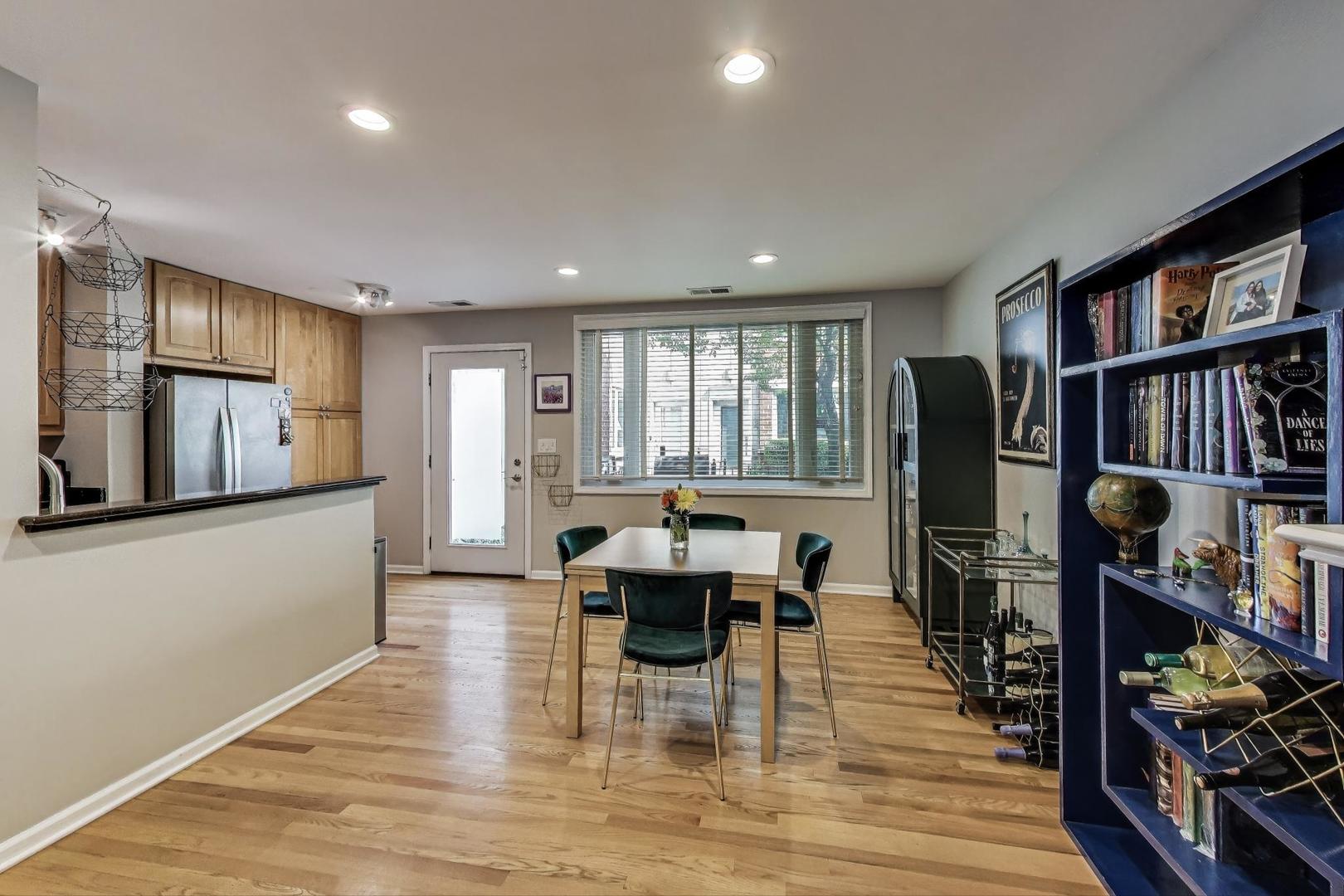 3900 N Fremont Street Unit: I