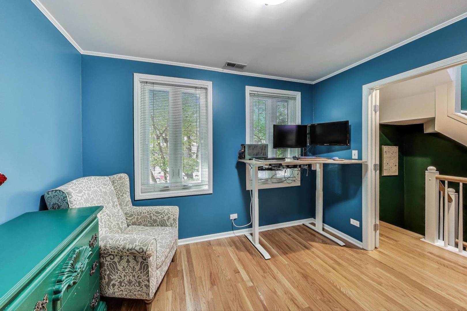 3900 N Fremont Street Unit: I