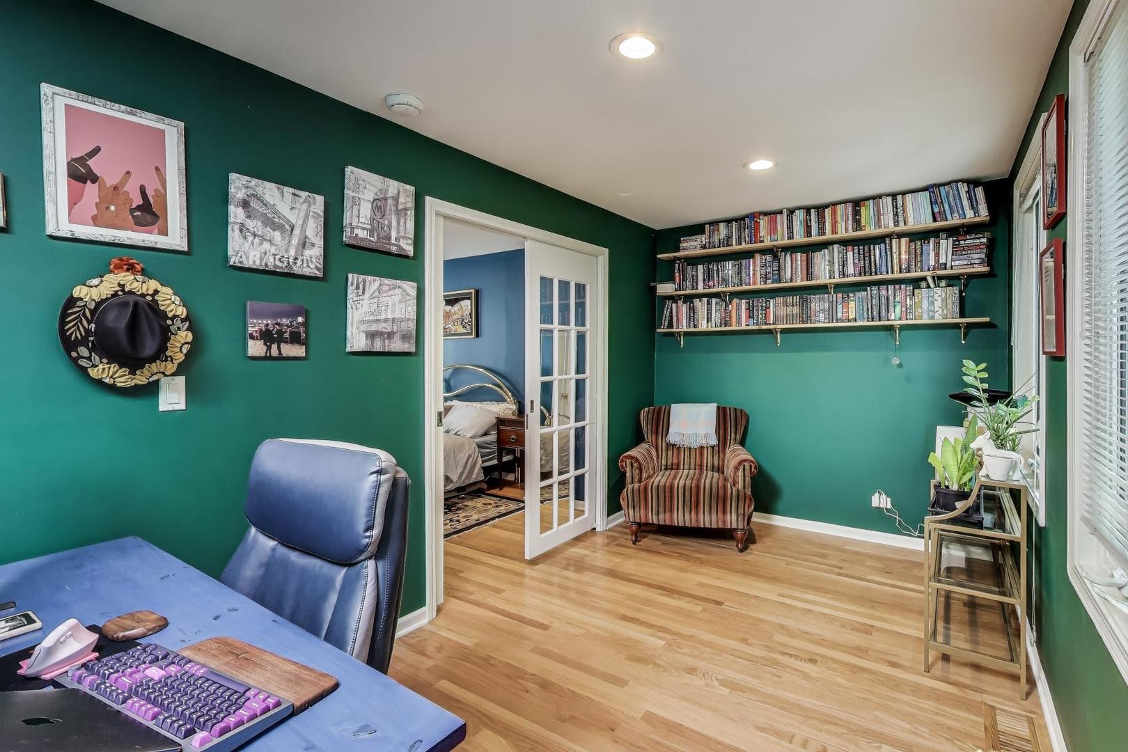 3900 N Fremont Street Unit: I