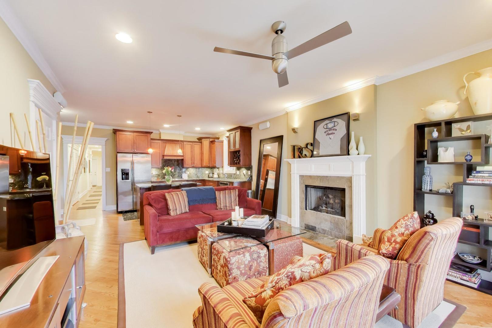 5526 N Winthrop Avenue Unit: 2N