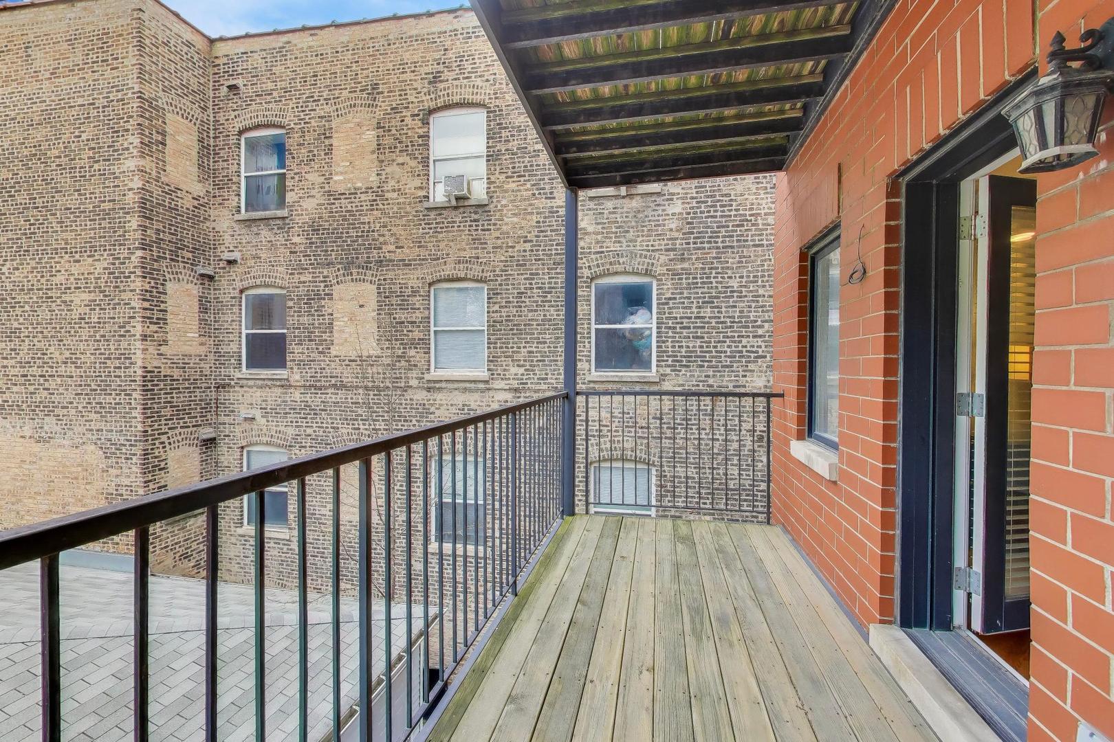 5526 N Winthrop Avenue Unit: 2N