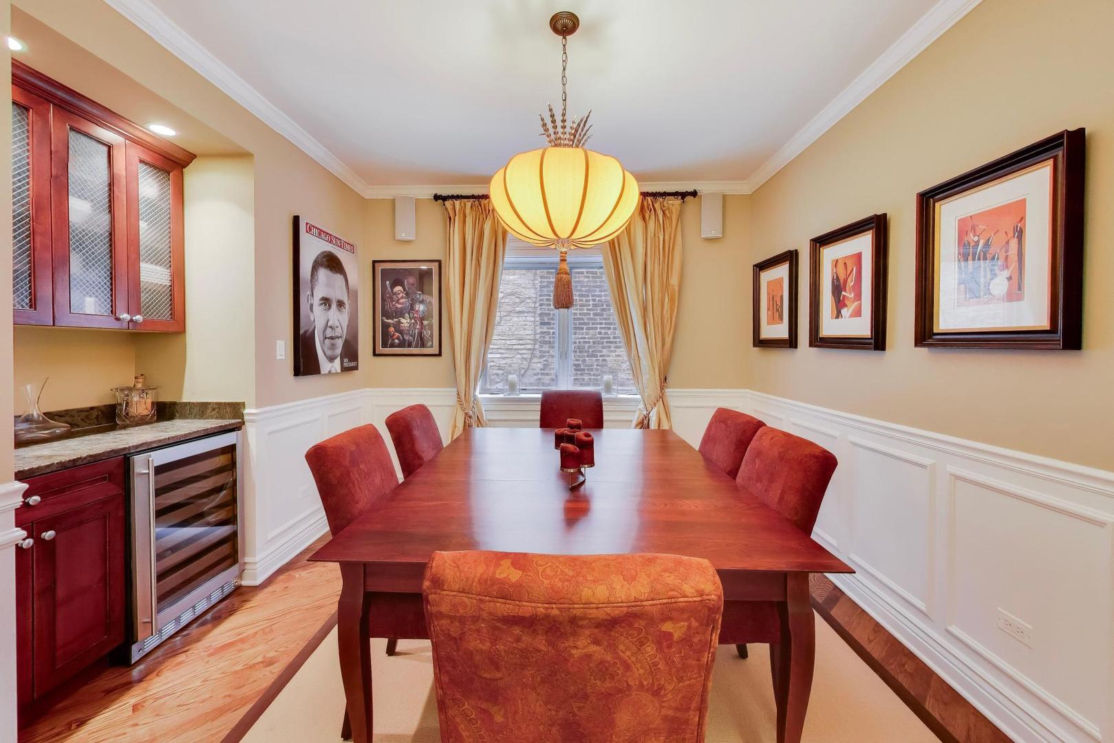 5526 N Winthrop Avenue Unit: 2N