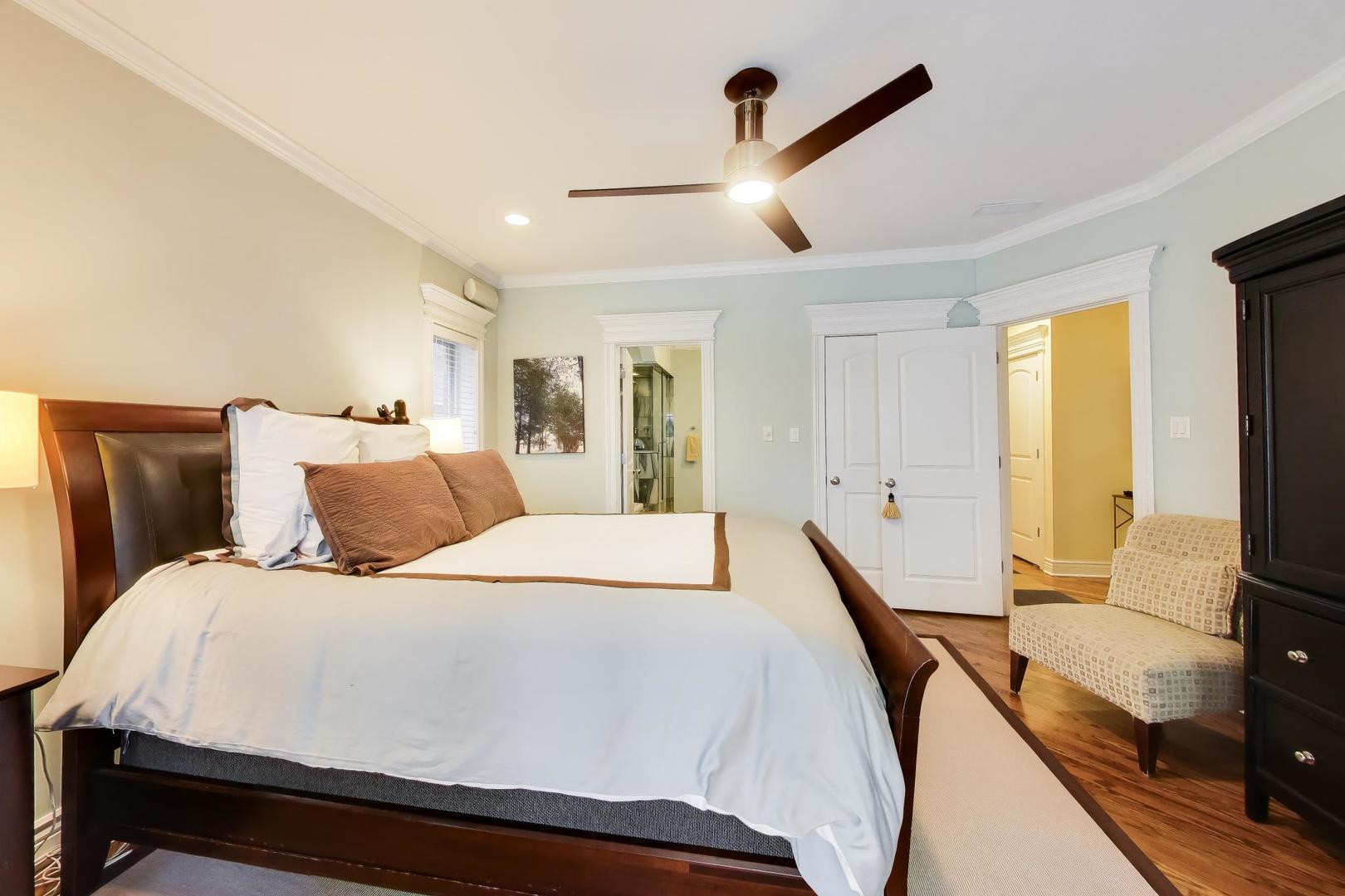 5526 N Winthrop Avenue Unit: 2N