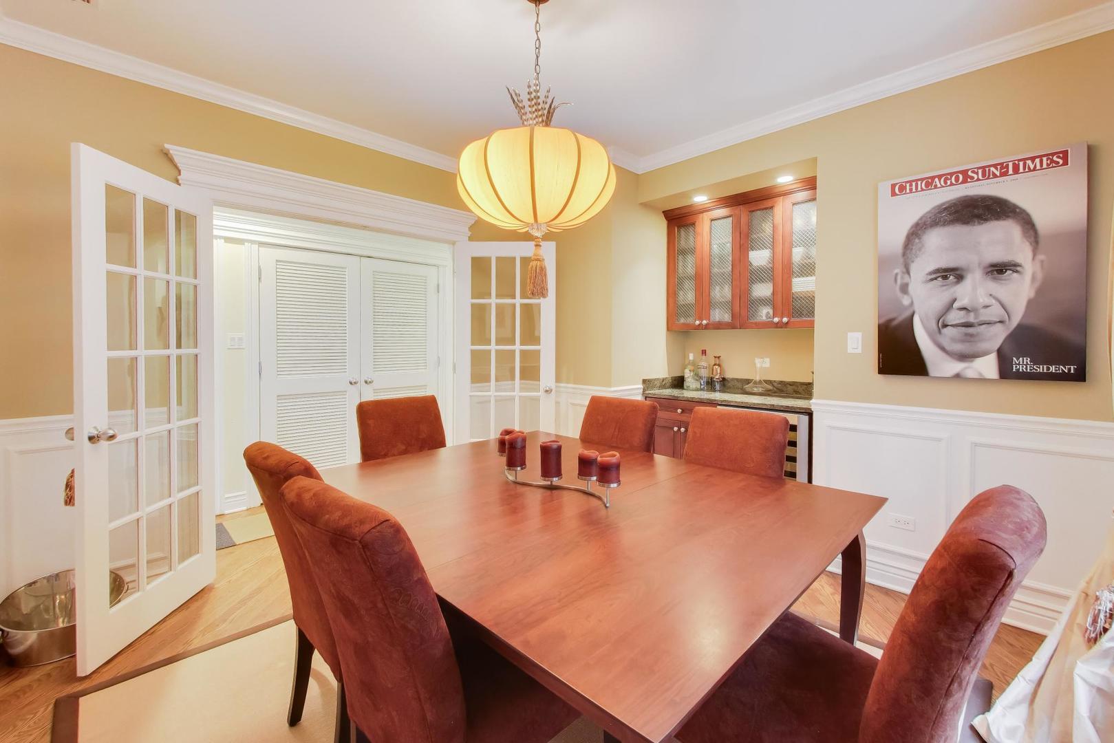 5526 N Winthrop Avenue Unit: 2N