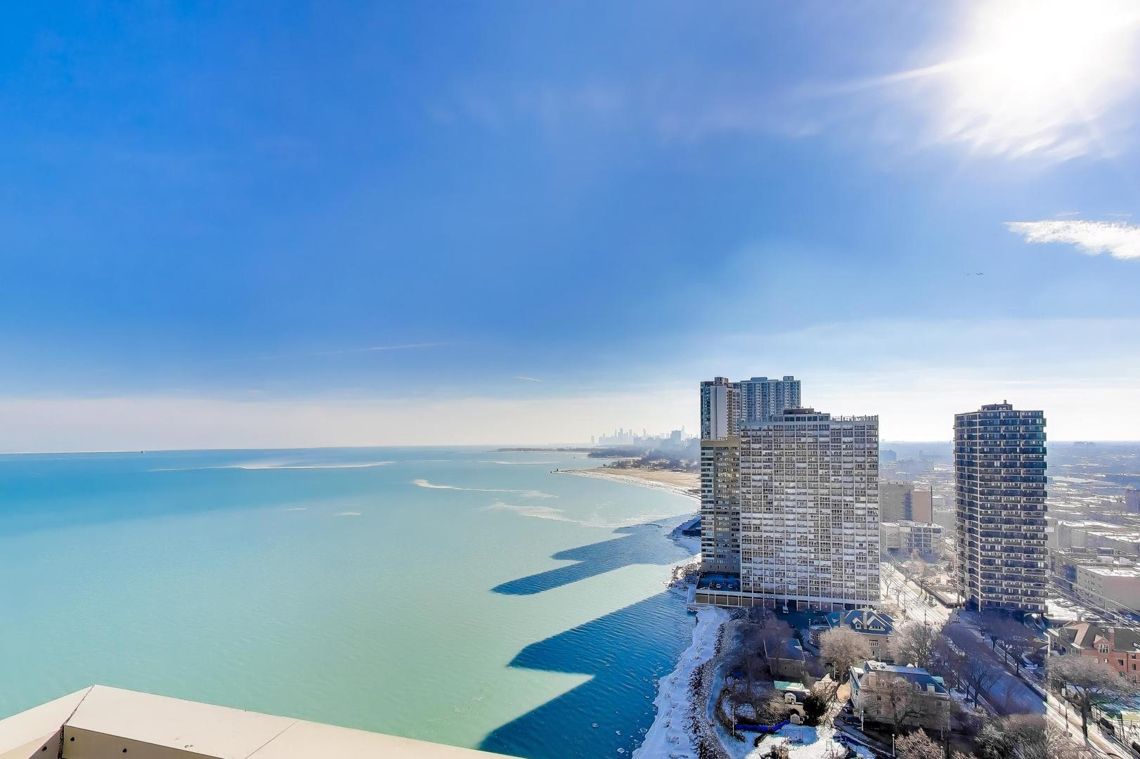 6301 N sheridan Road Unit: 8V