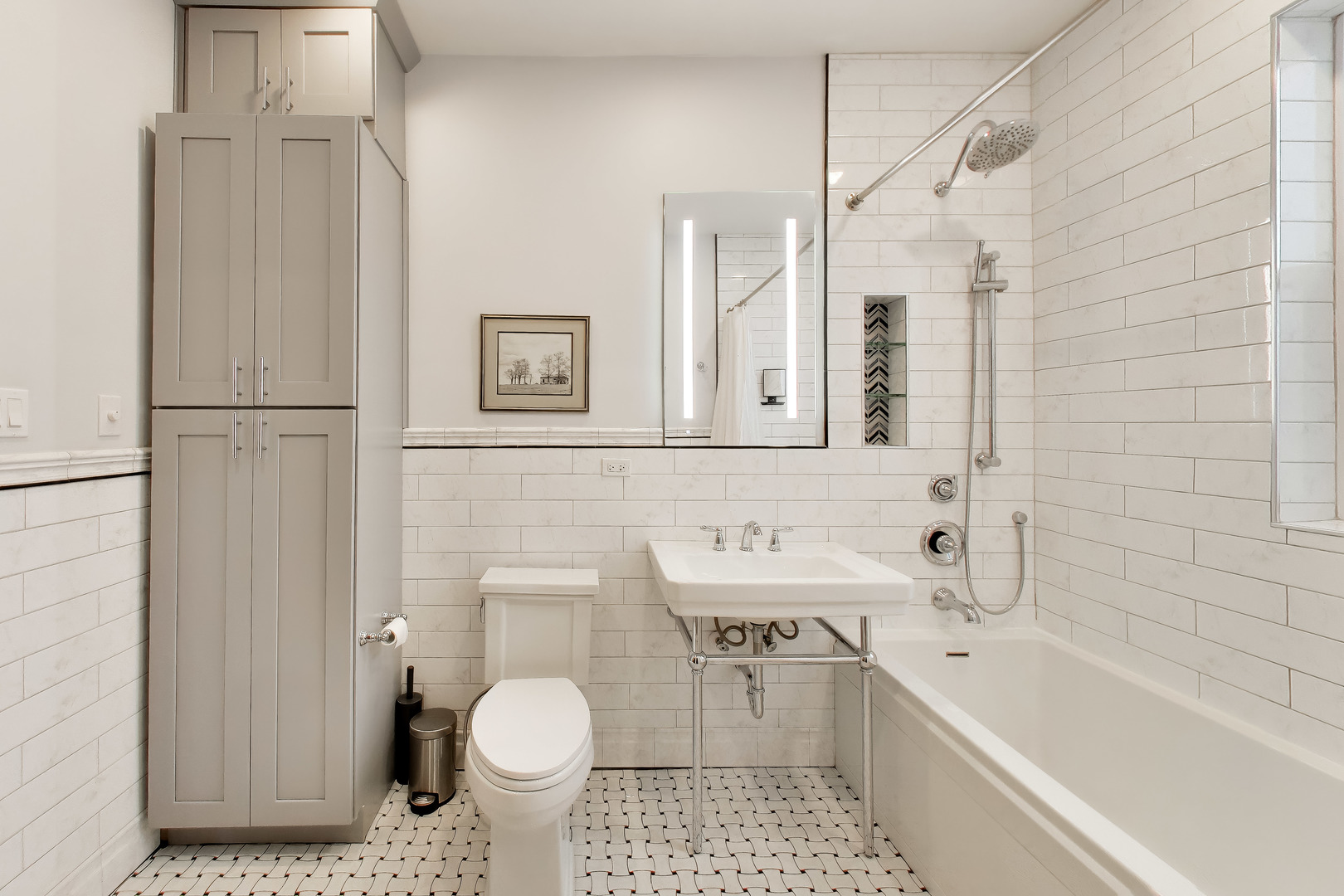 5637 N KENMORE Avenue Unit: 3