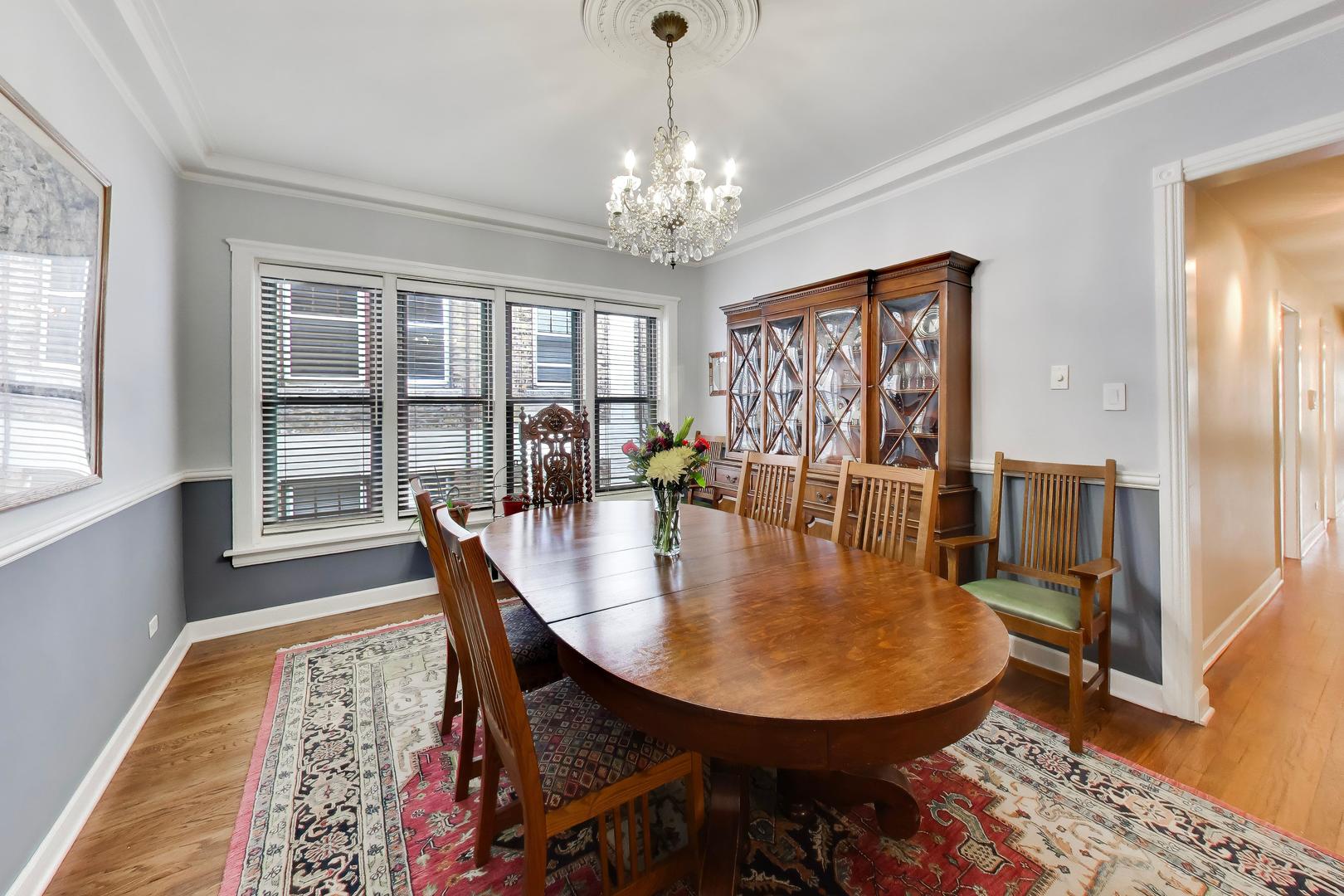 5637 N KENMORE Avenue Unit: 3