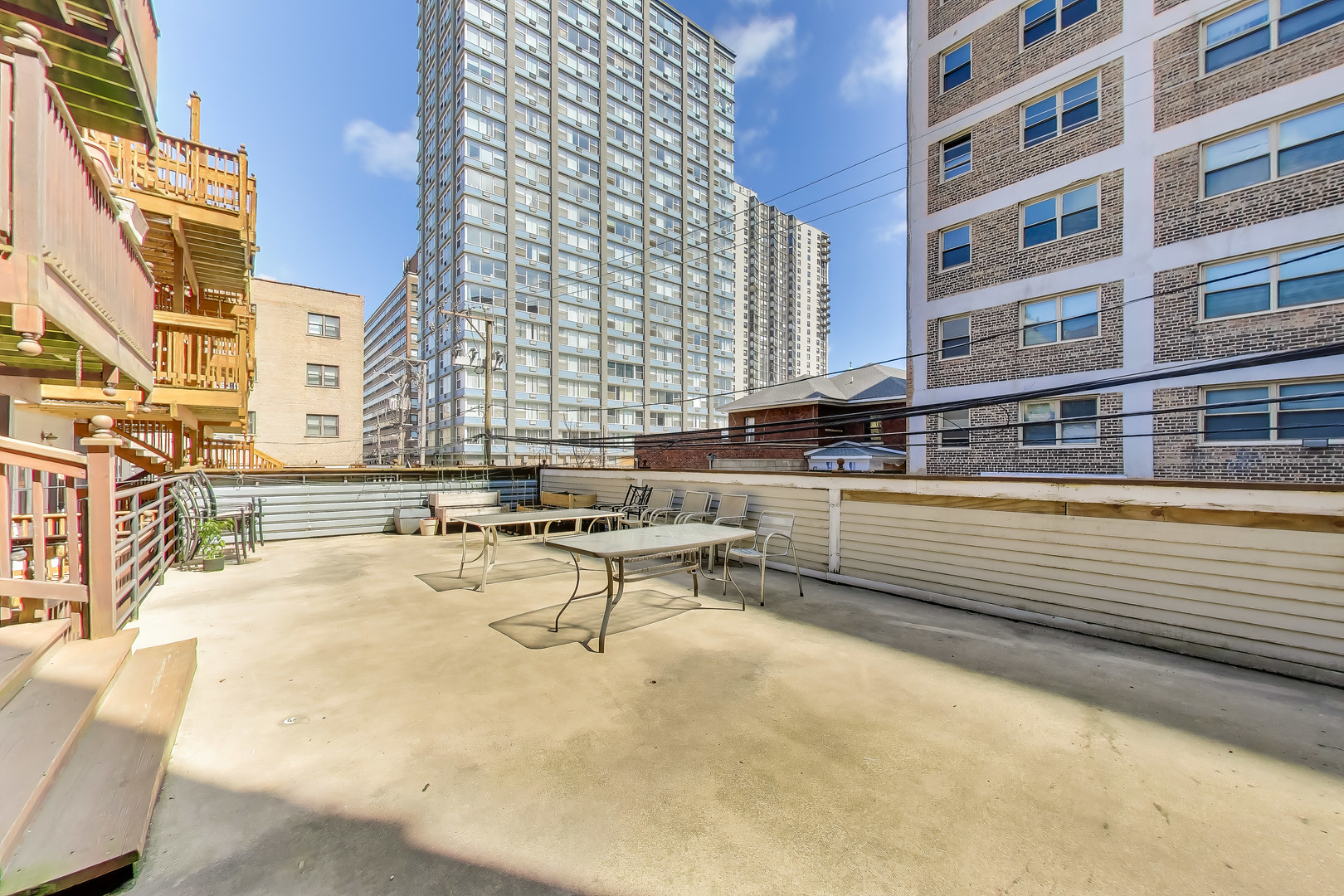 5637 N KENMORE Avenue Unit: 3