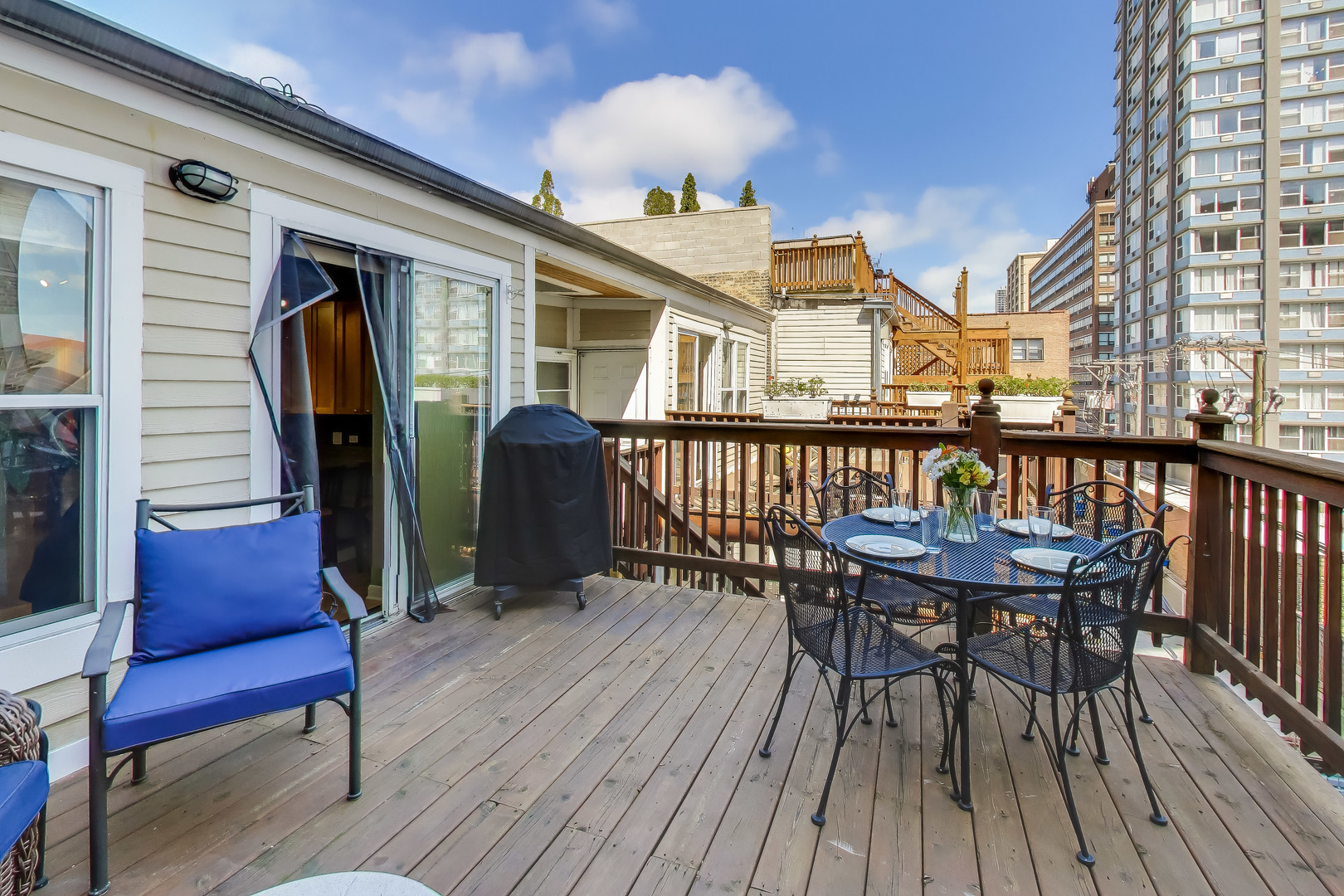 5637 N KENMORE Avenue Unit: 3