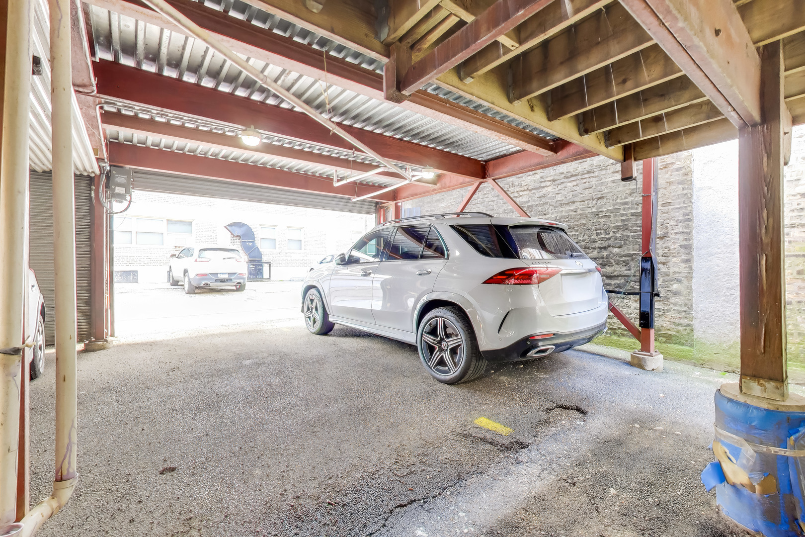 5637 N KENMORE Avenue Unit: 3