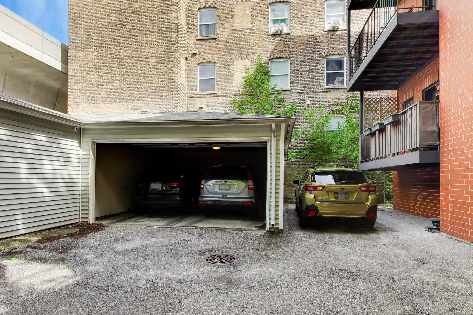 5526 N Winthrop Avenue Unit: 4S