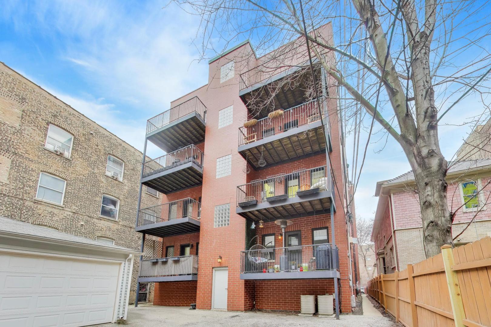 5526 N Winthrop Avenue Unit: 4S