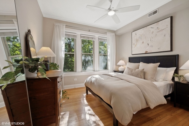 4901 N Leavitt Street Unit: B3