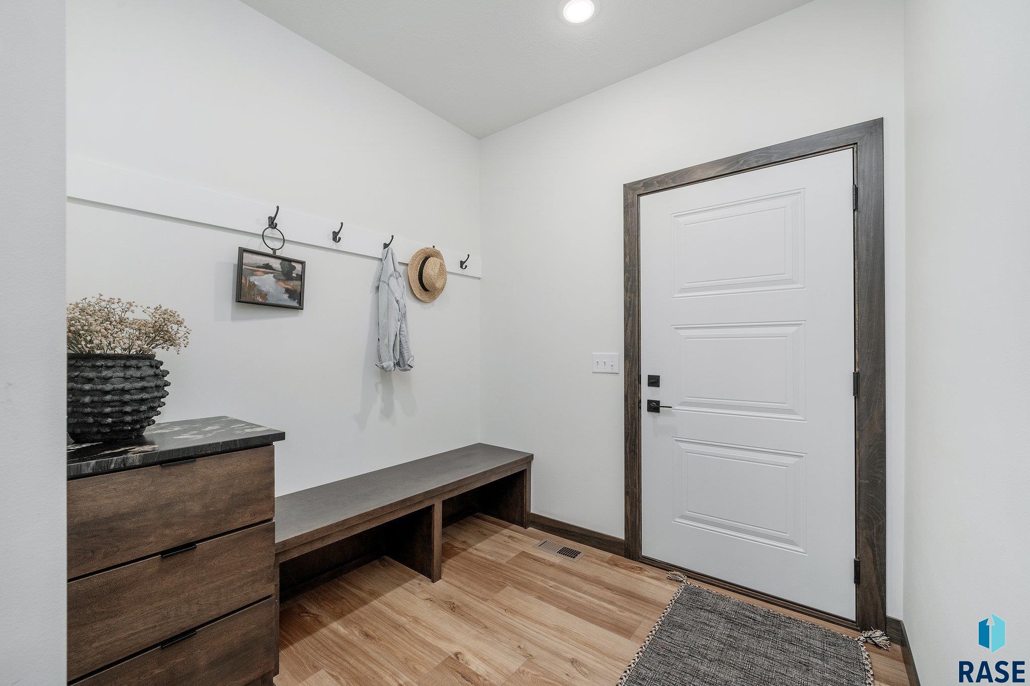 104 N Piper Dr