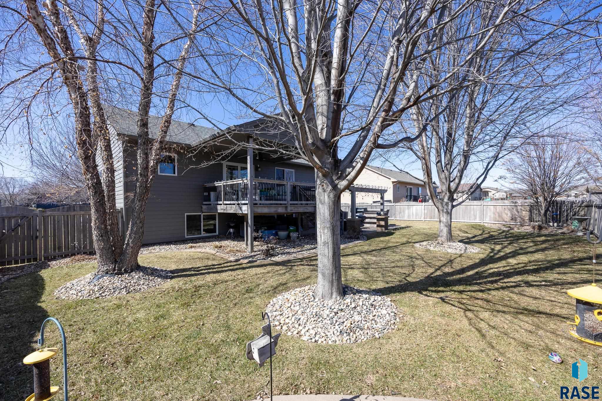 2220 S Villanova Ave