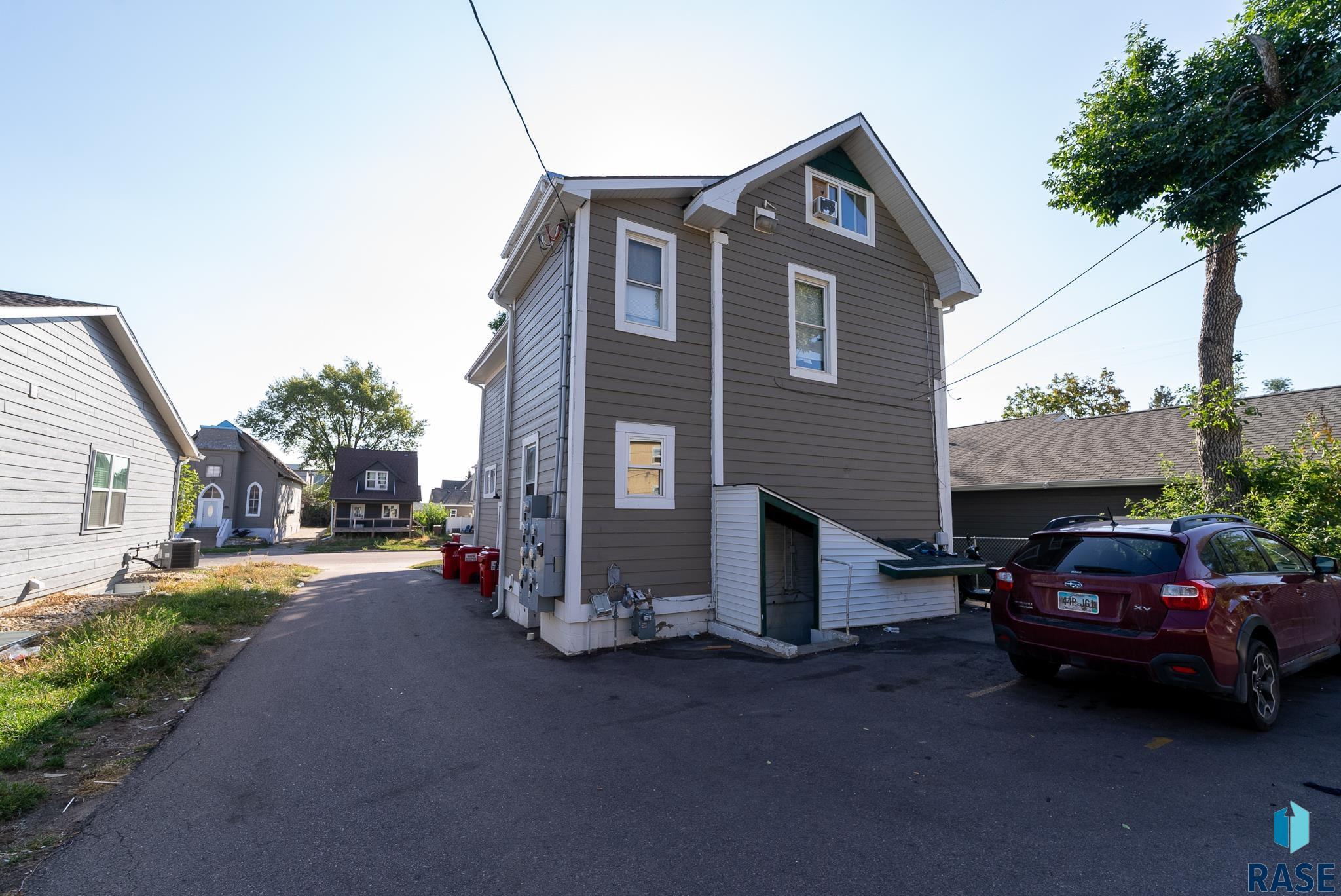 519 S Duluth Ave