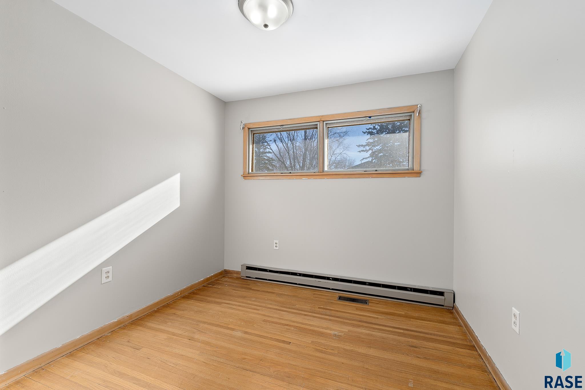 411 W 5th Ave
