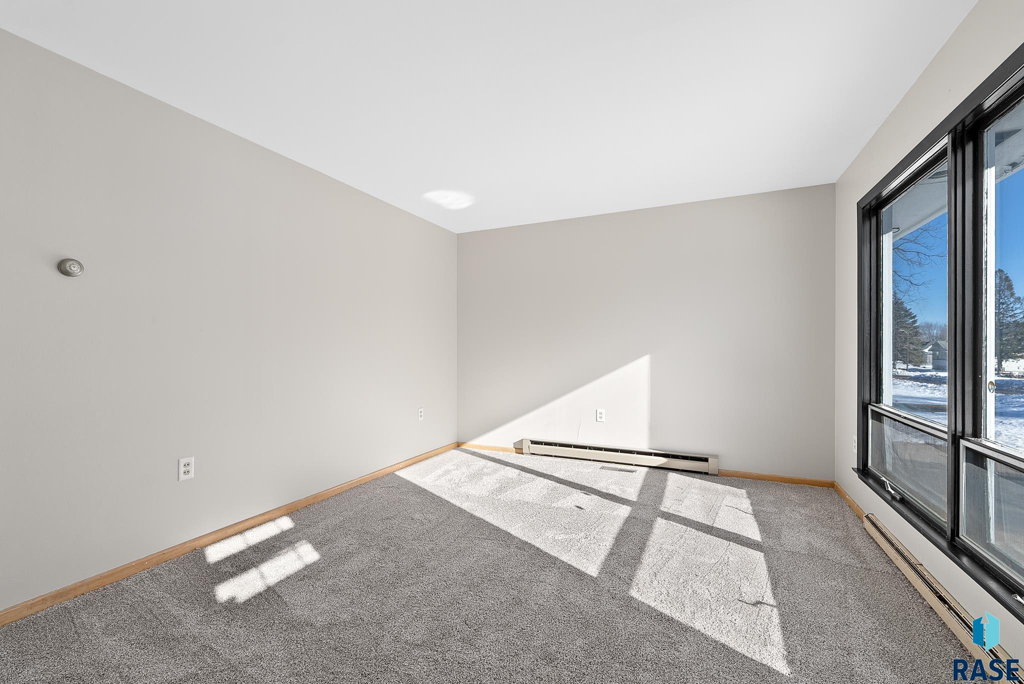411 W 5th Ave