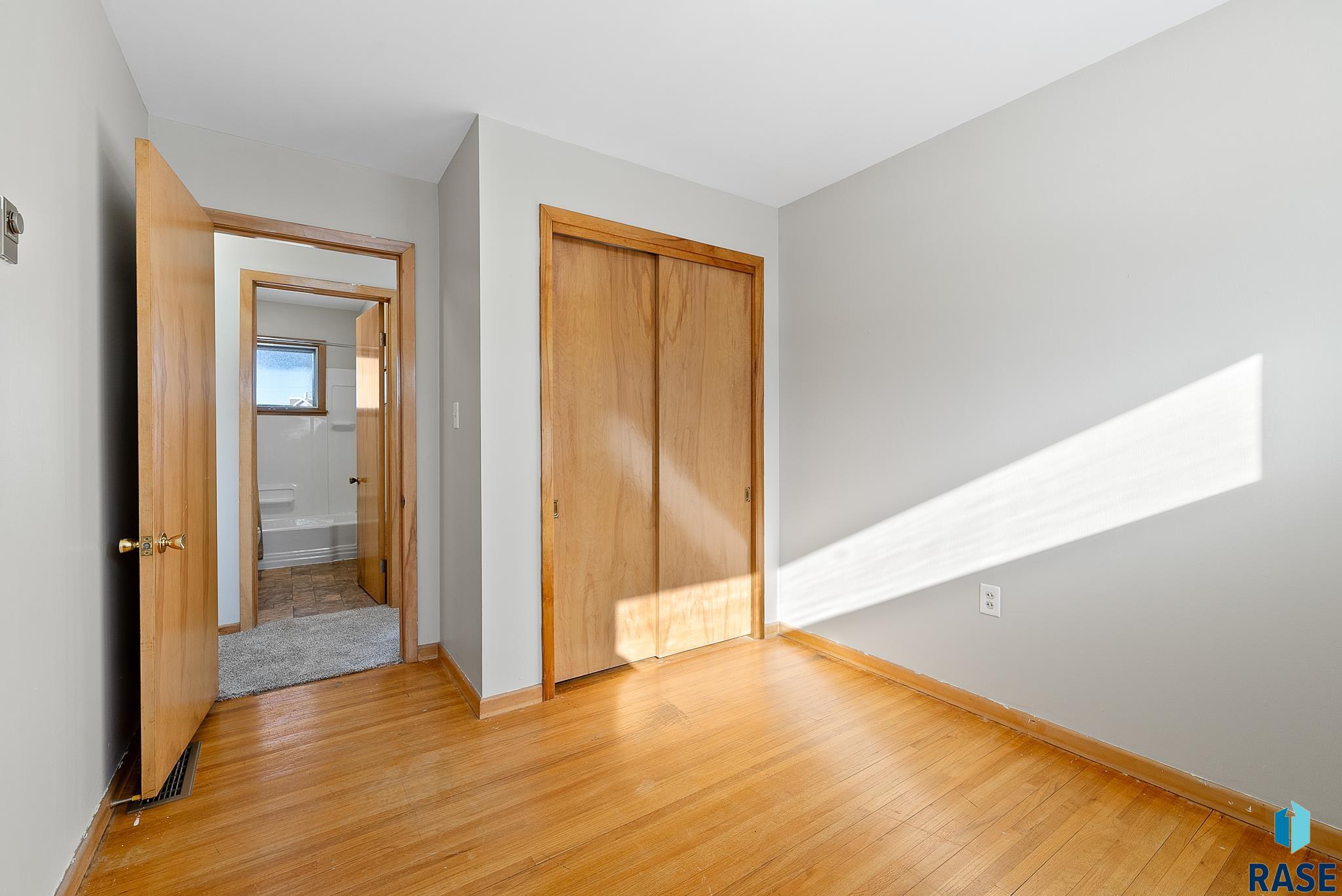 411 W 5th Ave